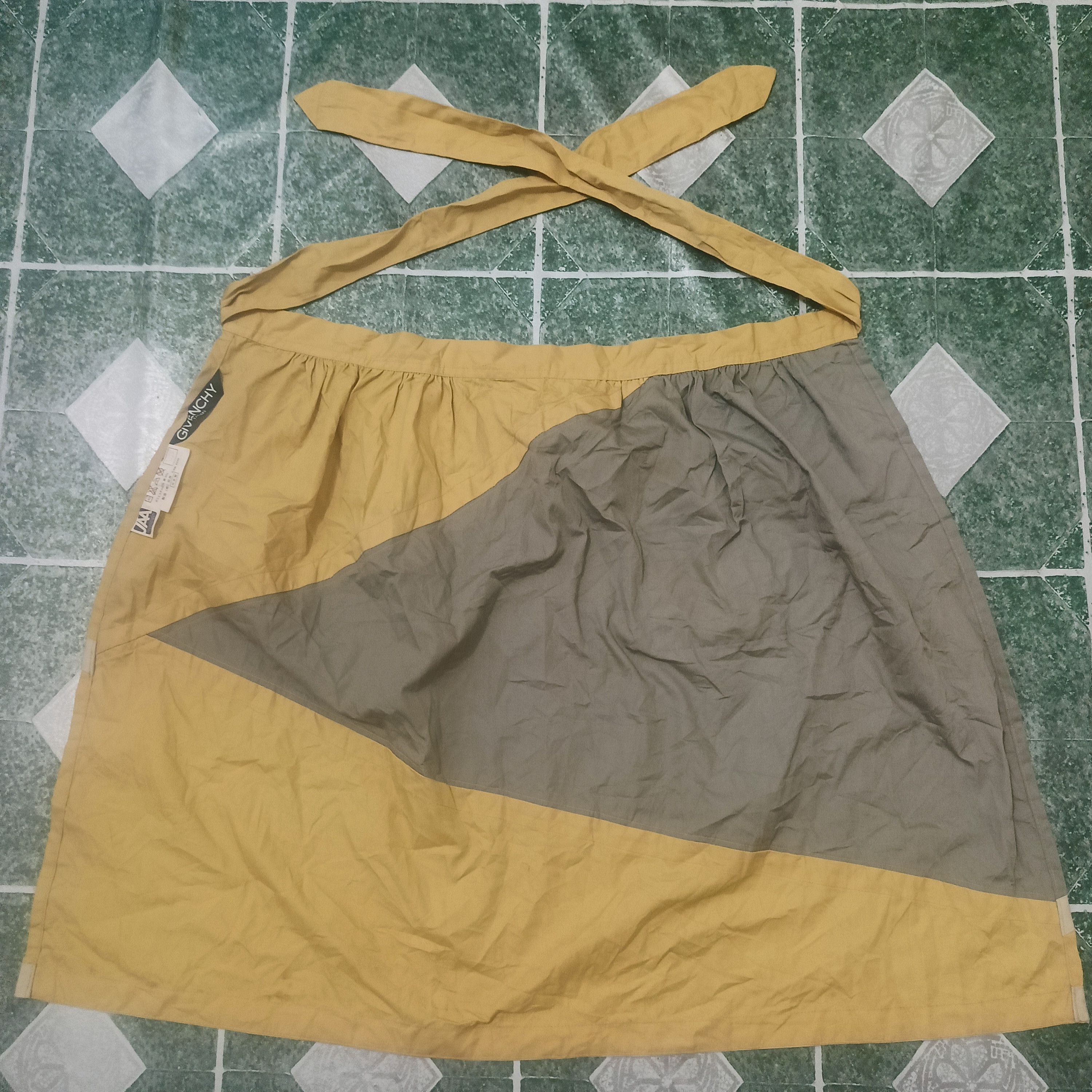 Givenchy Vtg Givenchy Tabliers Kitchen Apron Size ONE SIZE - 8 Thumbnail