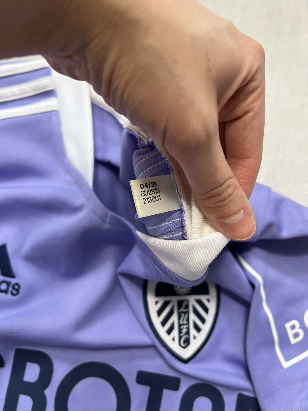 Adidas Adidas Leeds United 2021/2022 Soccer Jersey Size US S / EU 44-46 / 1 - 4 Thumbnail