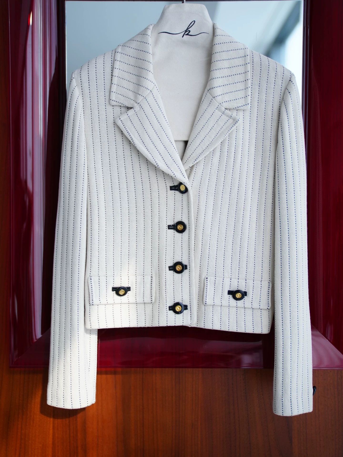 St. John St.John Vtg Knit Ivory Stripe Blazer Women's S-M Size M / US 6-8 / IT 42-44 - 4 Thumbnail