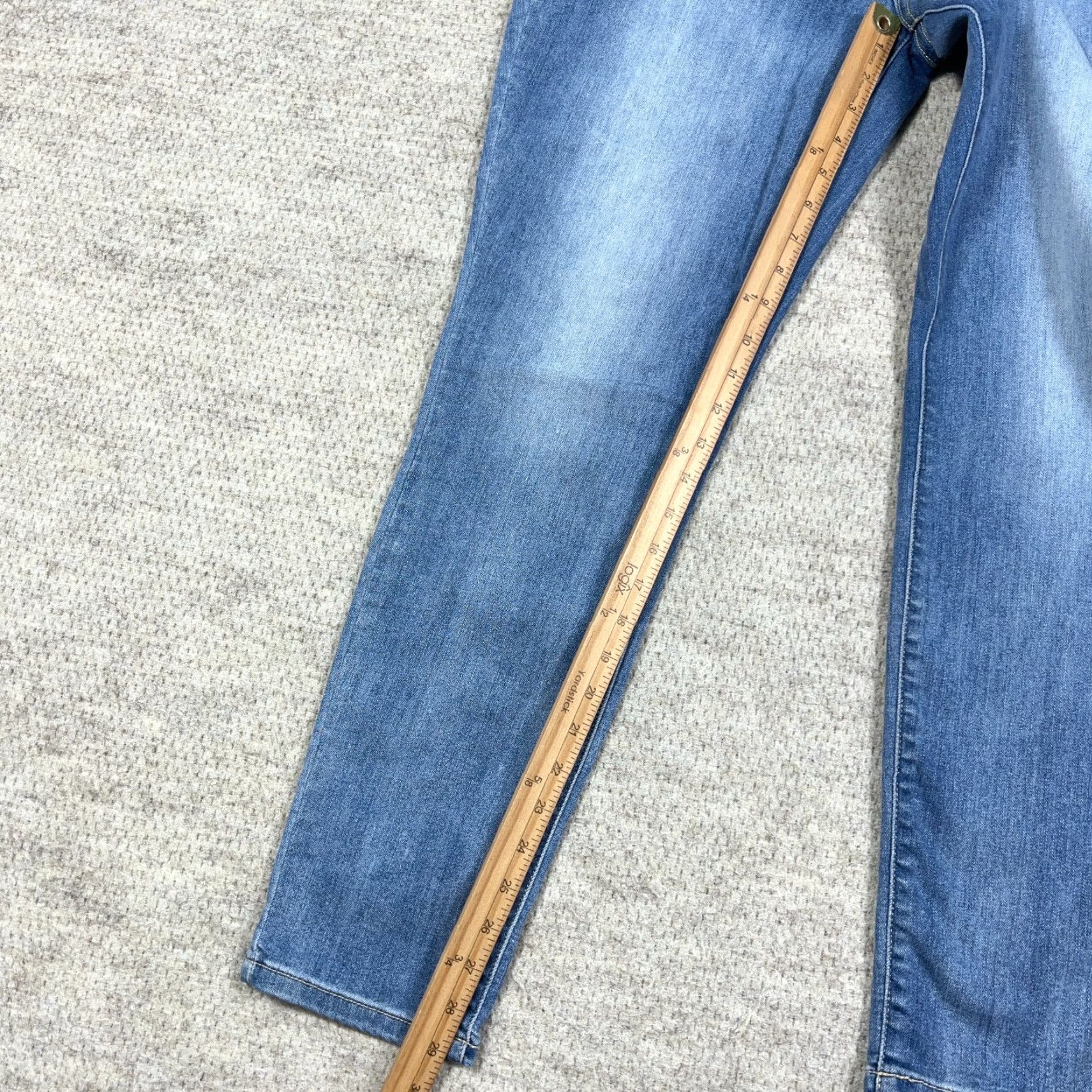 Vintage Judy Blue Jeans Women Relaxed Straight Leg Medium Wash Distressed Stretch 5-Pocket Denim Straight Leg Jeans Womens Boys Girls Size 24" / US 00 / IT 34 - 5 Thumbnail