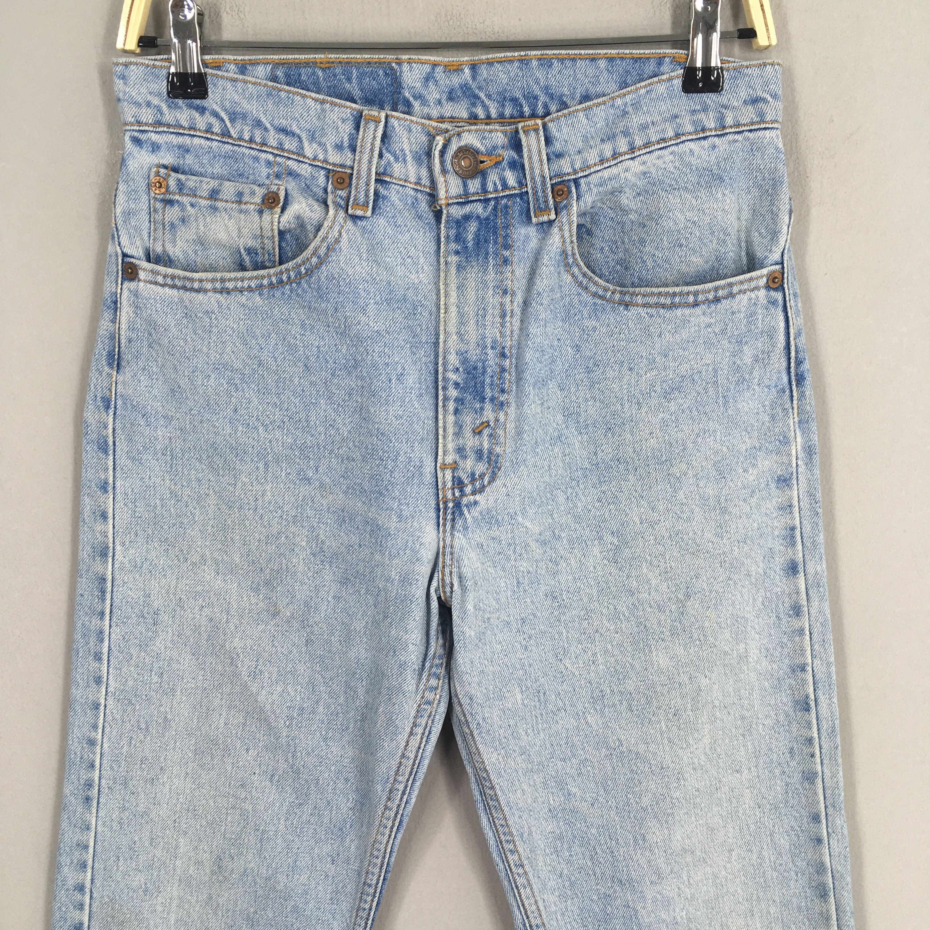 Levi's × Vintage Size 29x28 Vintage 90s Levi's 505 Faded Blue Jeans Size US 29 - 2 Thumbnail