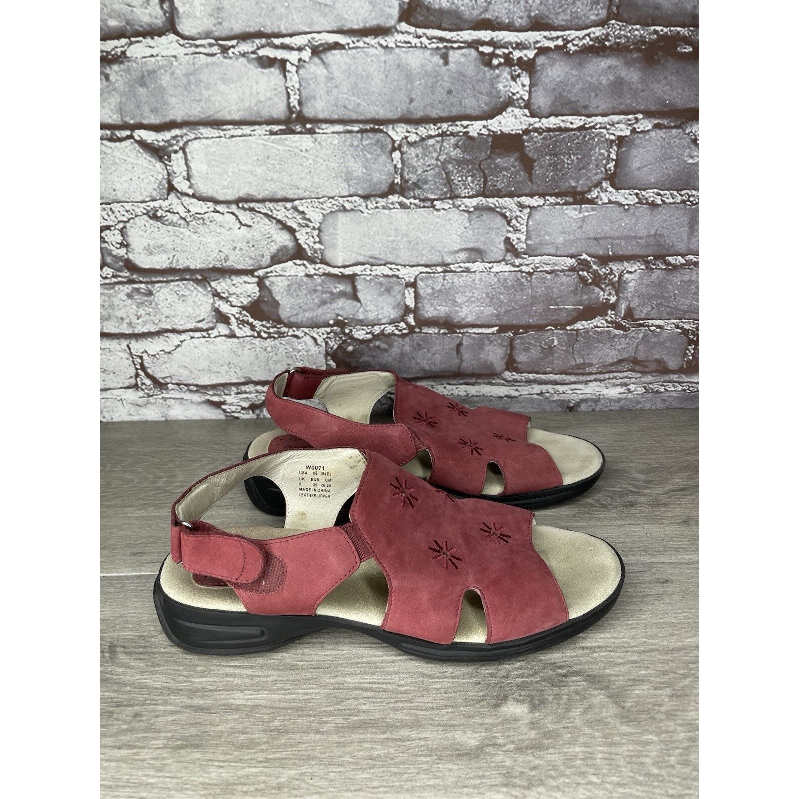 Propper Propet Pink Suede Leather Floral Casual Comfort Sandals Wome Size US 8.5 / IT 38.5 - 14 Thumbnail