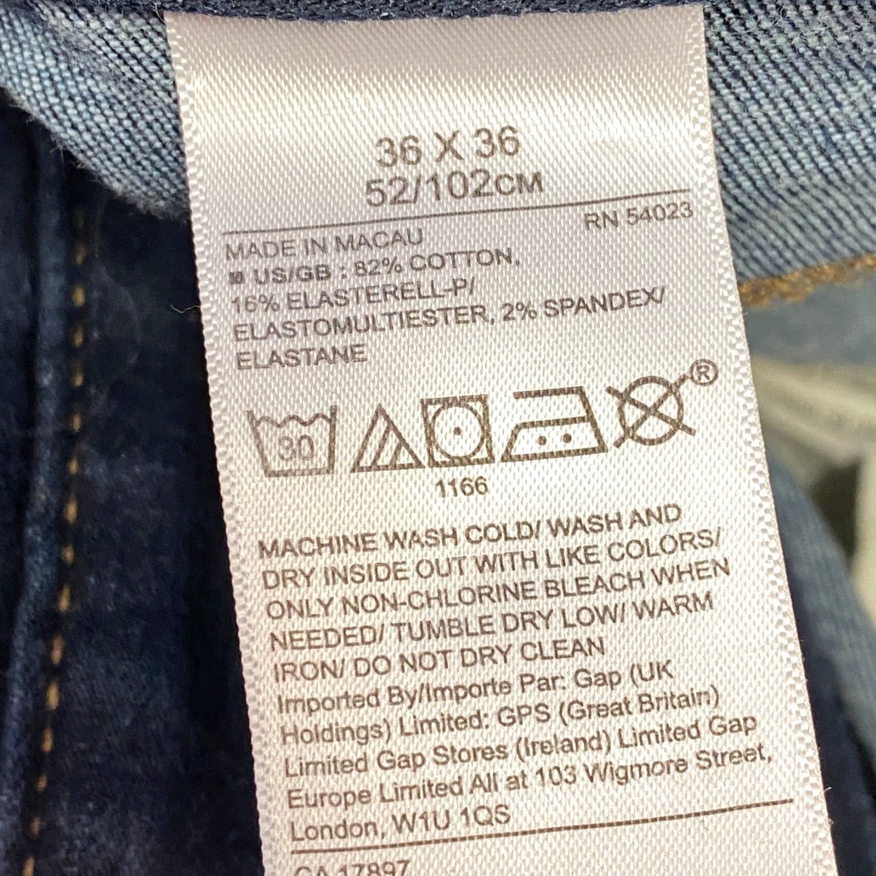 Banana Republic Banana Republic Jeans Mens 36x36 Athletic Tapered Dark Wash Denim Jeans Size US 36 / EU 52 - 4 Thumbnail