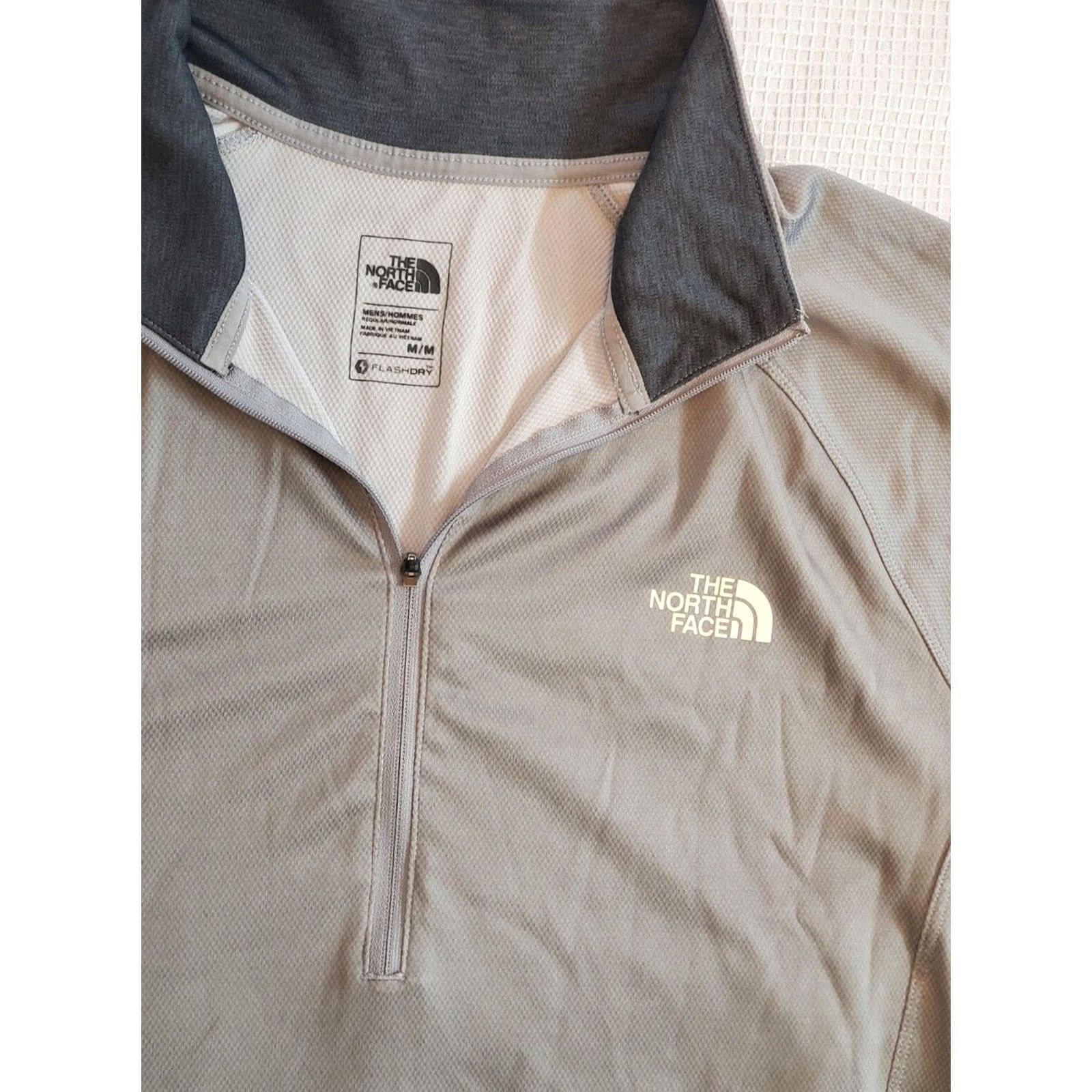 The North Face The North Face Shirt Mens Med Gray Flash Dry 1/4 Zip Pullover Long Sleeve Base Size US M / EU 48-50 / 2 - 4 Thumbnail