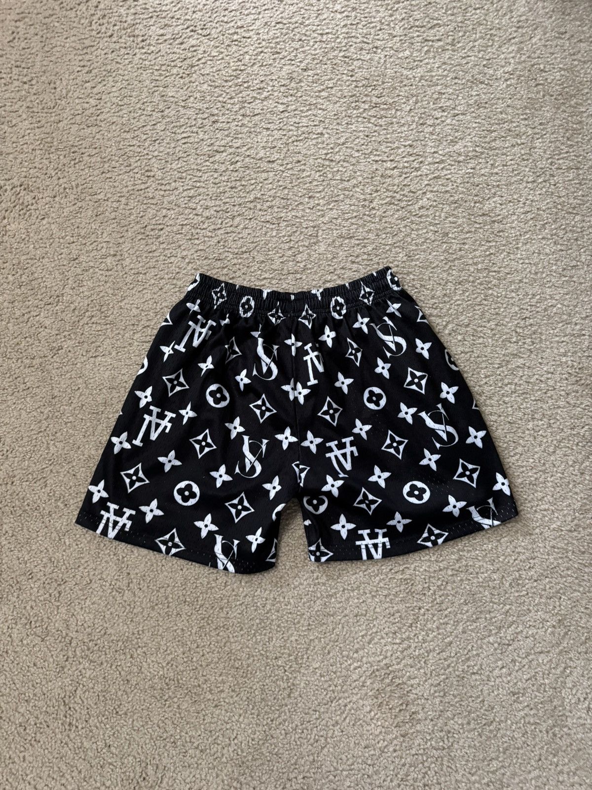 Versailles LA black and white mesh shorts Size US 30 / EU 46 - 2 Thumbnail