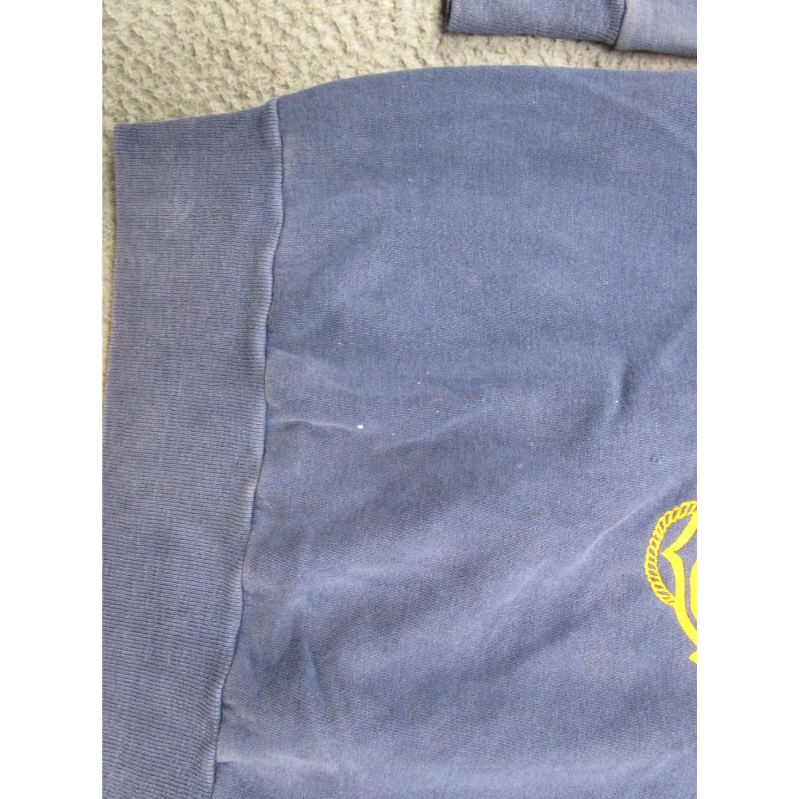 Vintage VINTAGE United States Navy Sweatshirt Shirt Raglan Sleeve Blue M Men Military Logo Pullover All Seasons Winter Fall Spring Hooded Crew Neck Size M Size US M / EU 48-50 / 2 - 4 Thumbnail