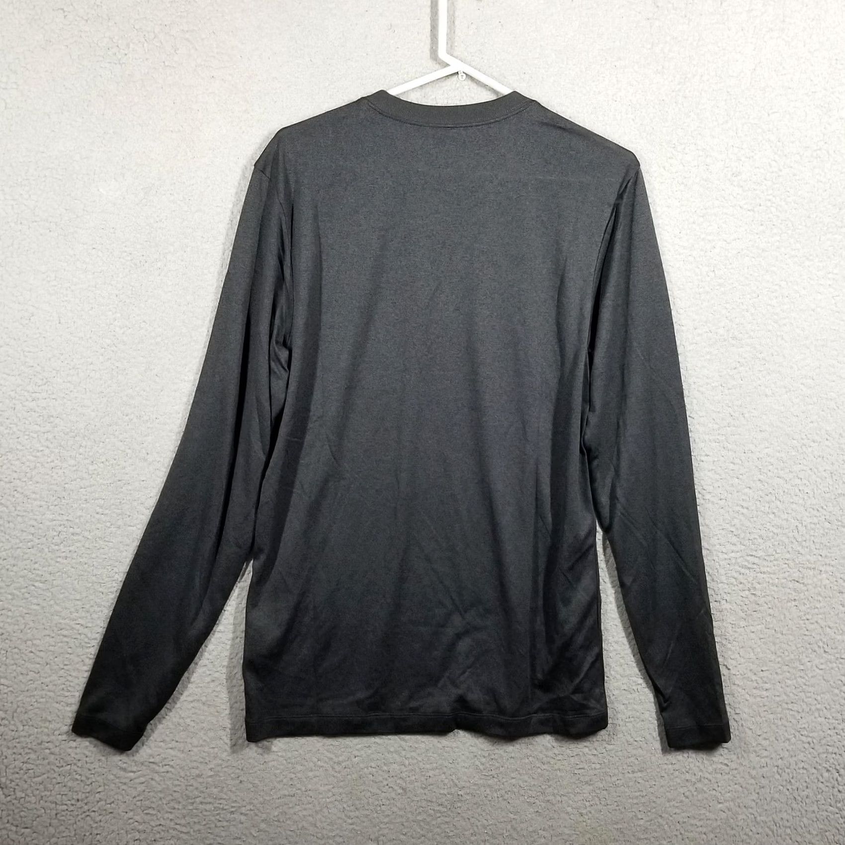 Nike Nike Men's Dri-FIT Legend Long-Sleeve S Black Fitness Top DX0993-010 Size US S / EU 44-46 / 1 - 2 Thumbnail