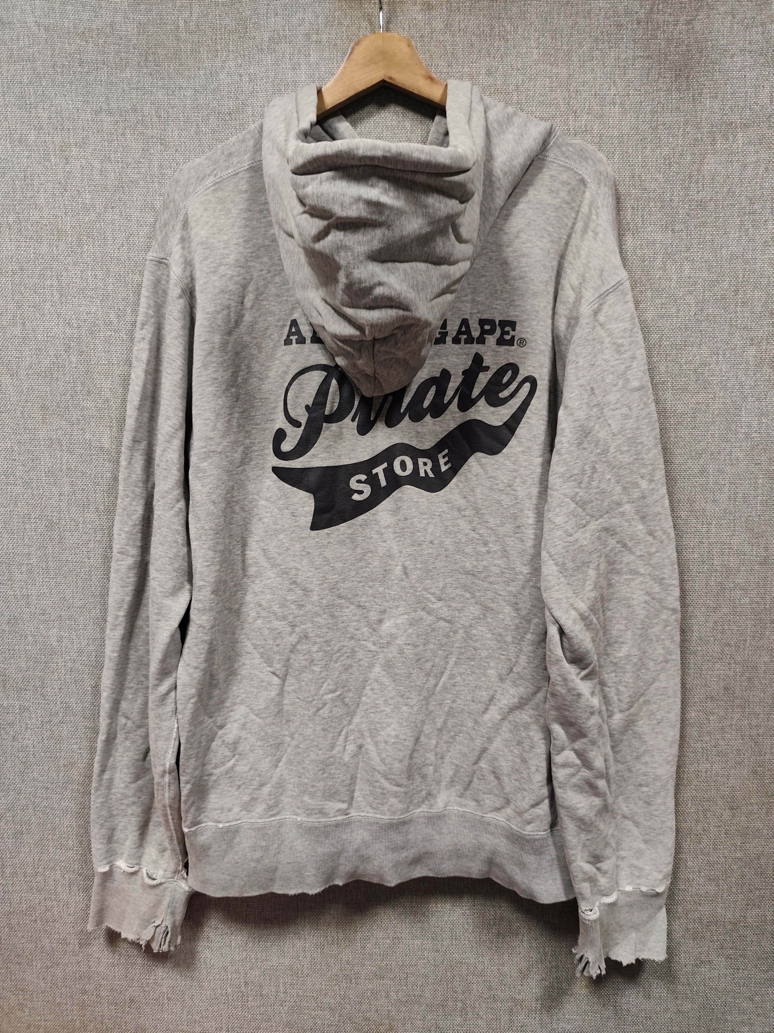 Bape Vintage bape pirate hoodie distressed Size US M / EU 48-50 / 2 - 1 Thumbnail