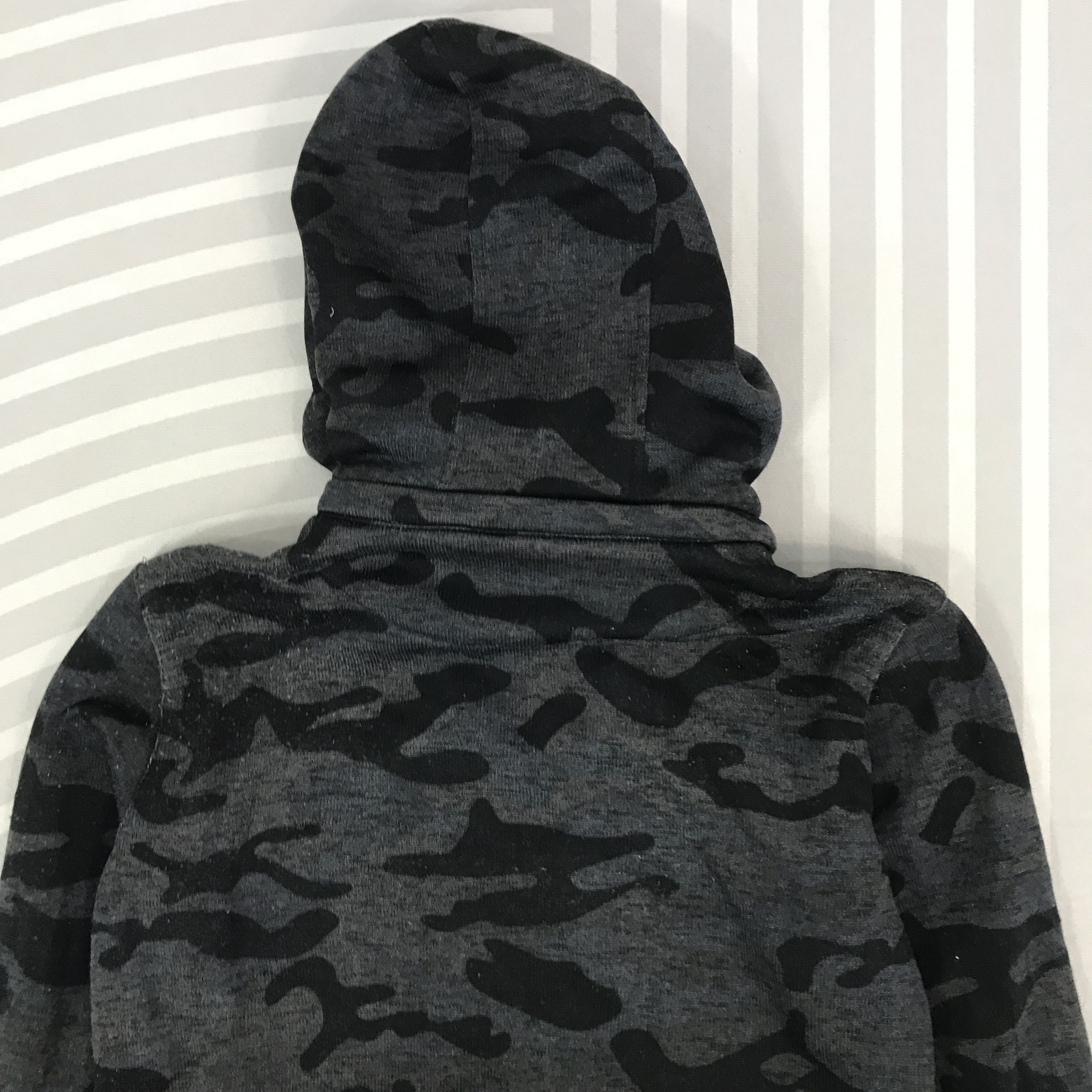 In The Attic × Japanese Brand × Vintage Vintage In the Attic Japan camo hoodie Jacket Size US L / EU 52-54 / 3 - 4 Thumbnail