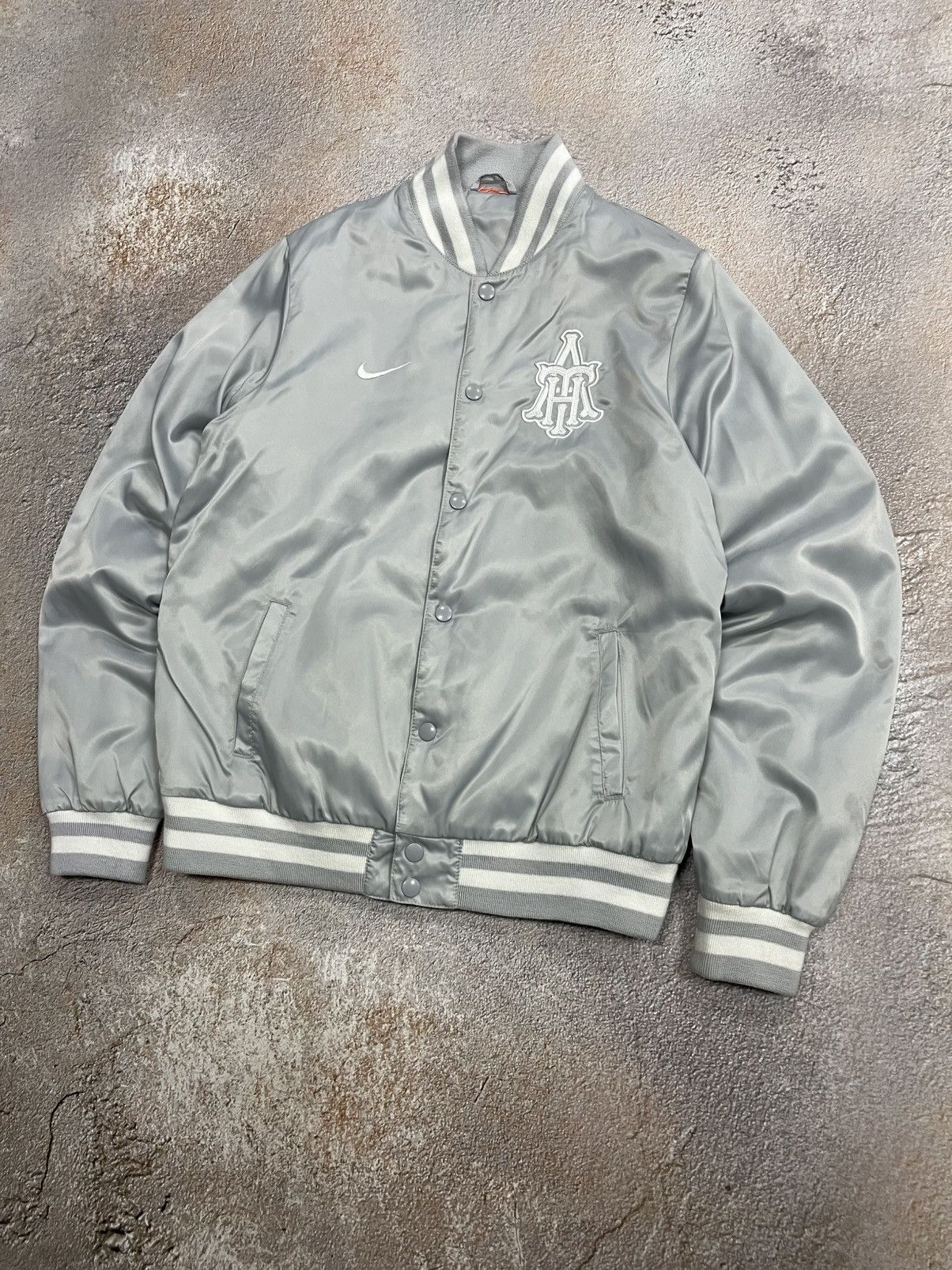 Nike Vintage Nike Athletic Big Logo Satin Bomber Jacket Size US S / EU 44-46 / 1 - 2 Thumbnail