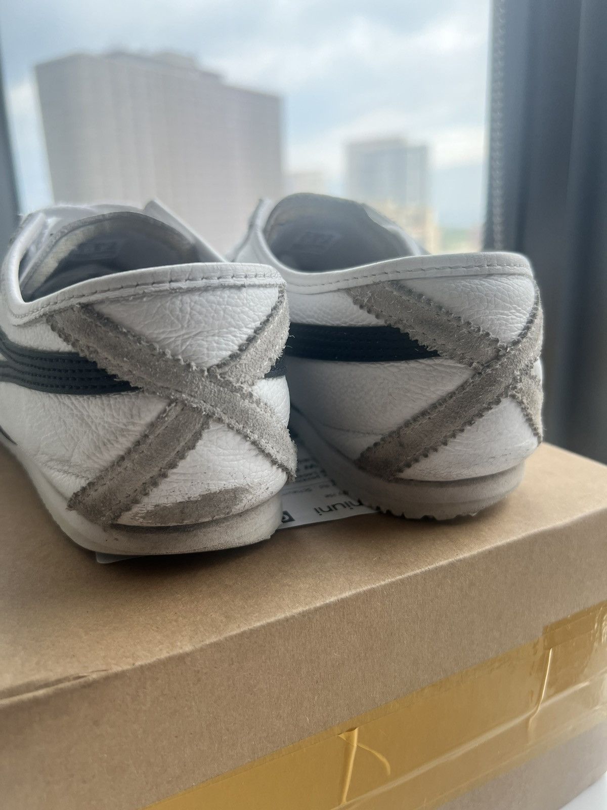 Onitsuka Tiger Onitsuka Tiger Mexico 66, White/Black Size US 9 / EU 42 - 6 Thumbnail