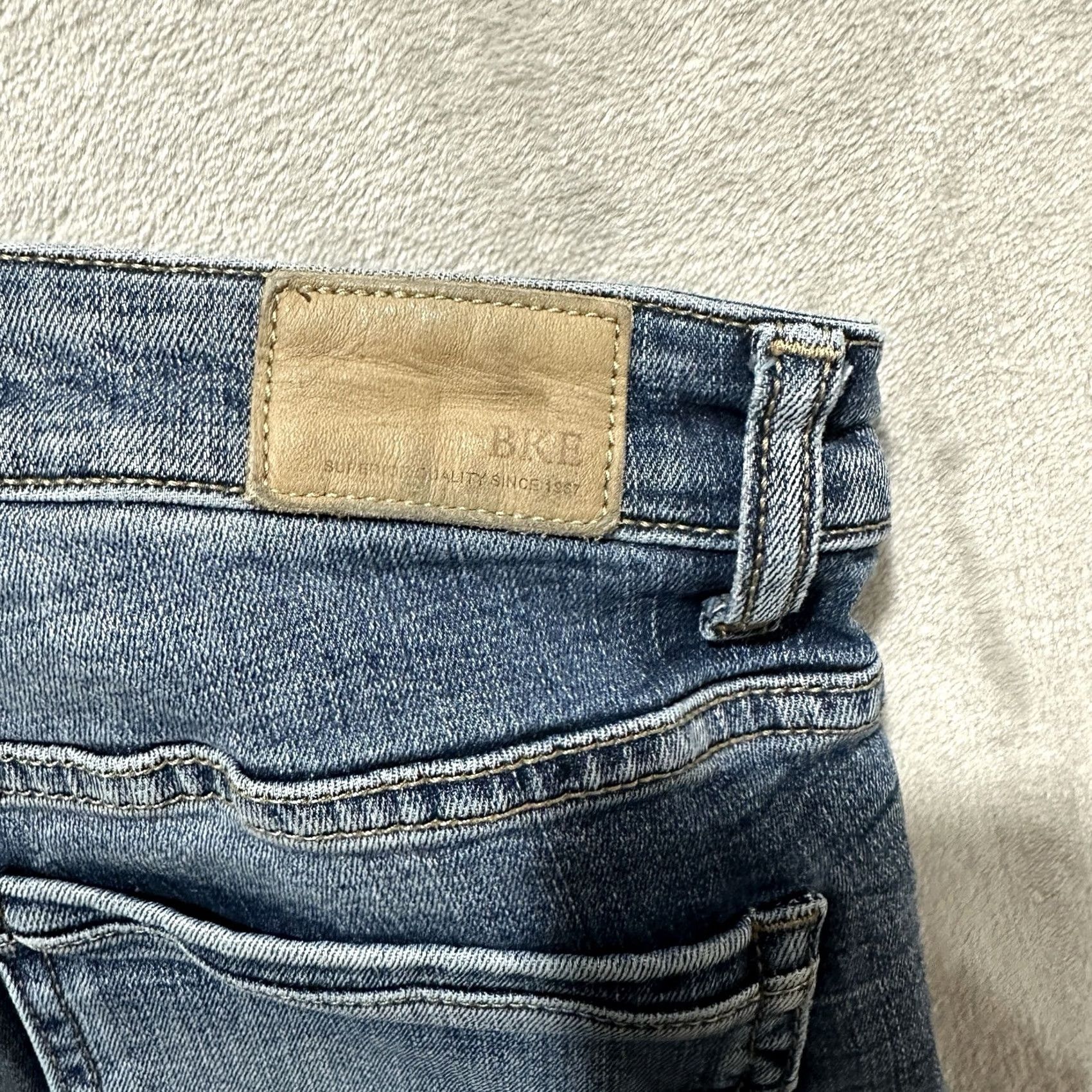 BKE BKE Payton Universal Fit Mid Rise Tailor Bootcut Jeans Men 27 Blue Regular Cotton Denim 5-Pocket Machine Washable Vintage: No Size US 27 - 3 Thumbnail