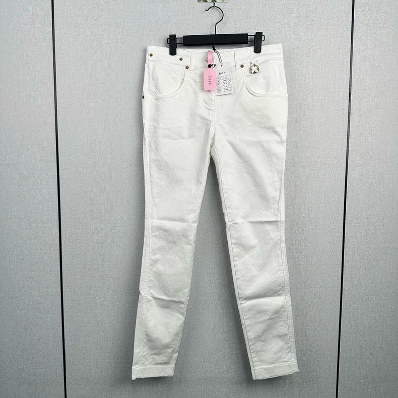 Louis Vuitton Louis Vuitton White denim pants Size US 38 / EU 54 - 1 Thumbnail
