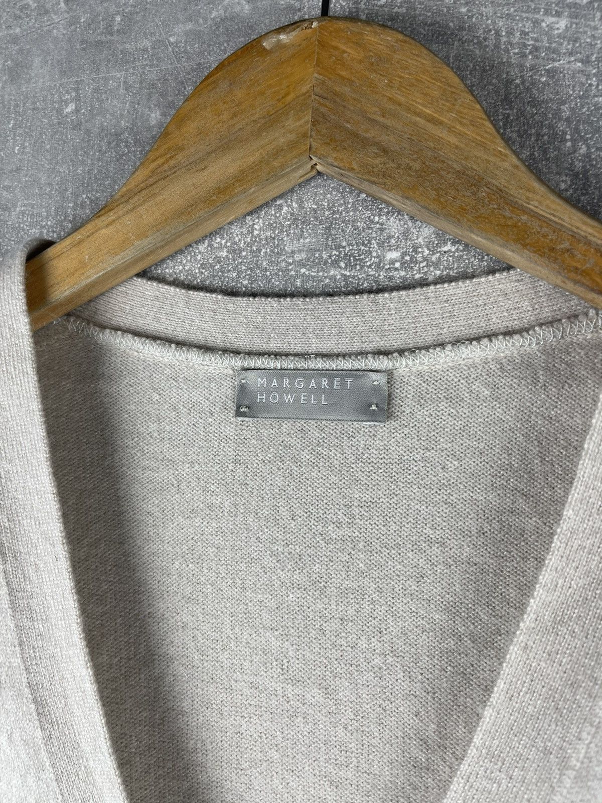 Margaret Howell Margaret Howell Cashmere Knit Vest with Button Front Beige Size S / US 4 / IT 40 - 8 Thumbnail