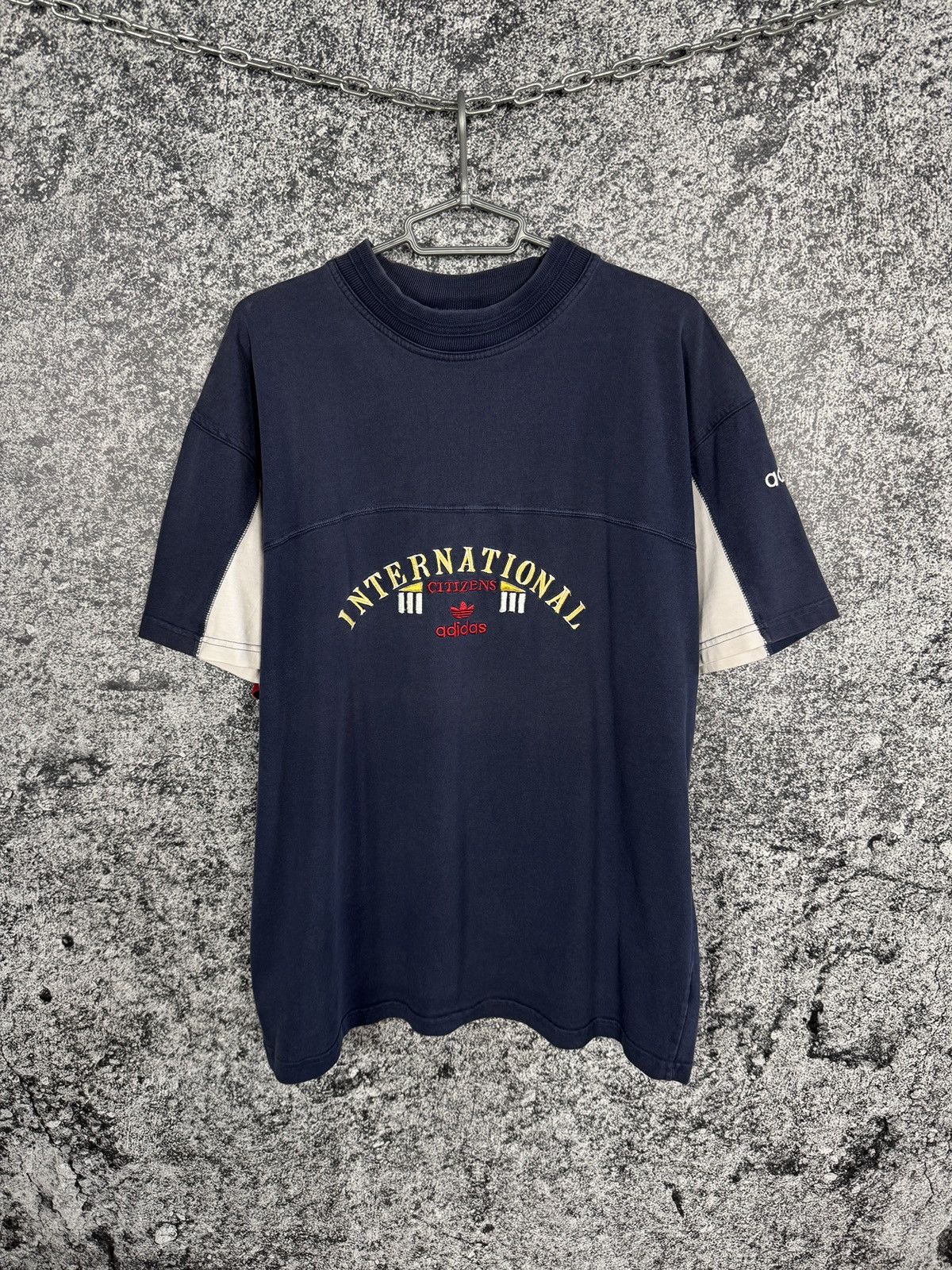 Adidas Adidas International Vintage 90s Short Sleeve T-Shirt XL Size US XXL / EU 58 / 5 - 1 Thumbnail