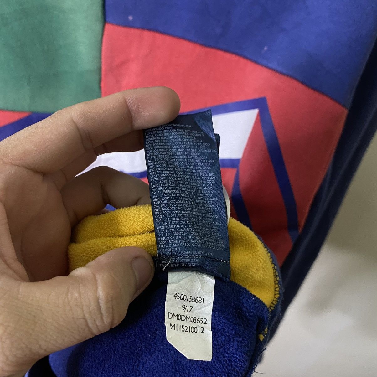 Tommy Jeans × Vintage Vintage Y2K Tommy Jeans Colour Block Sweatshirt Size US M / EU 48-50 / 2 - 10 Thumbnail