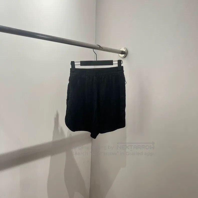 Fendi Fendi FF logo silk shorts Size 42" / US 20 - 2 Thumbnail