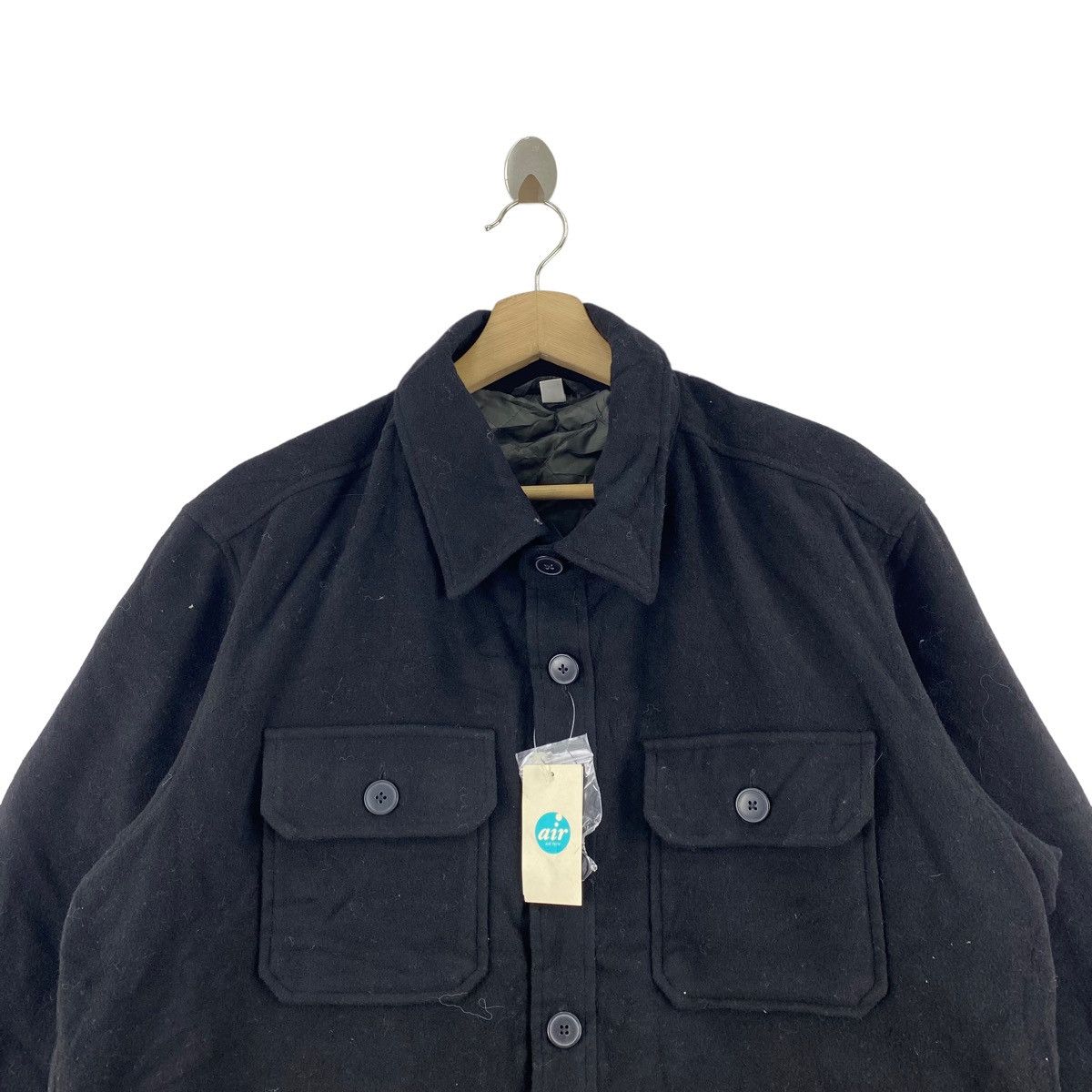 Uniqlo UNIQLO New With Tag Unworn Button Up Pockets Black Coat Size US L / EU 52-54 / 3 - 2 Thumbnail