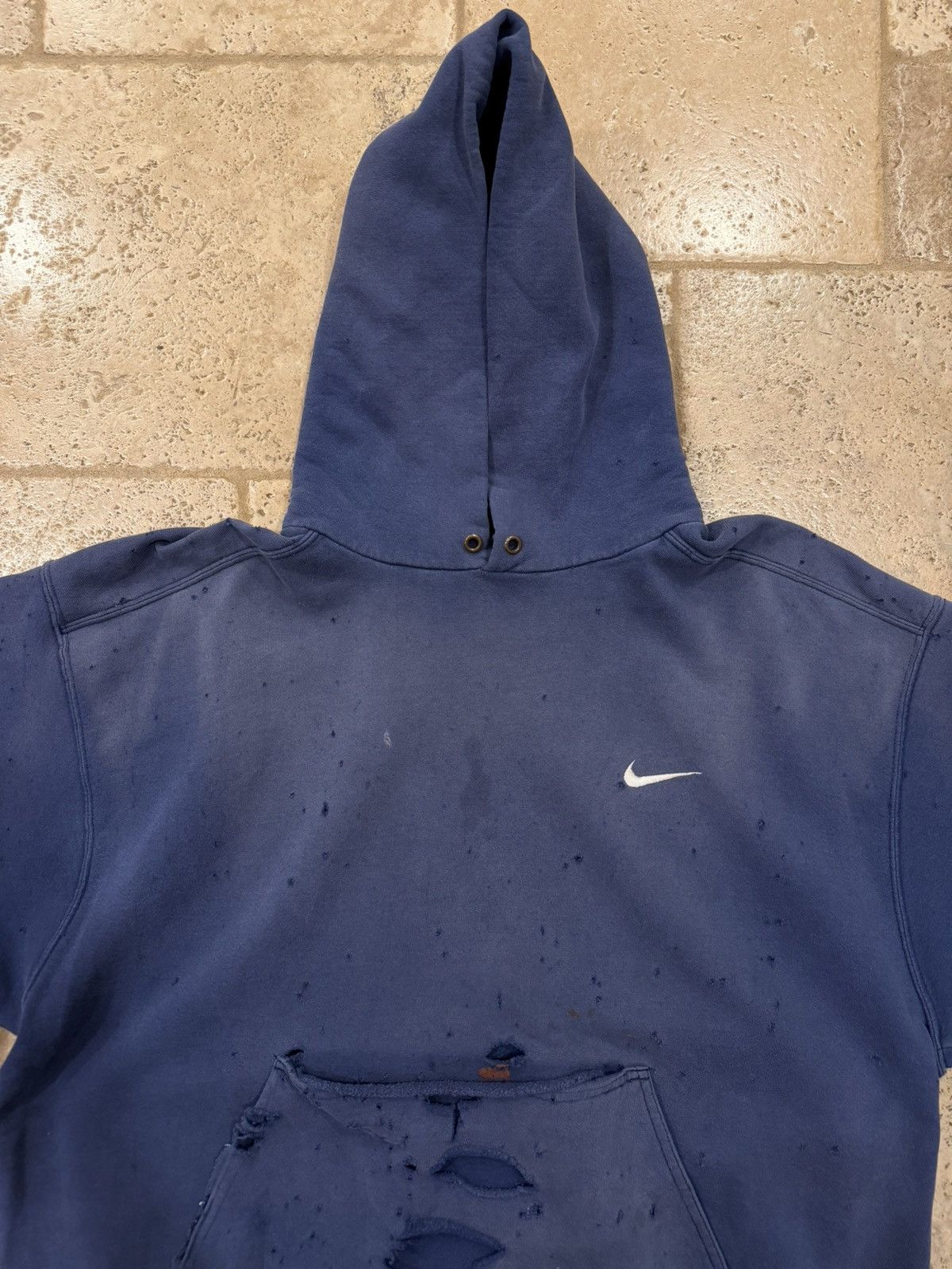 Nike Vintage Nike 90’s Thrashed Distressed Faded Blue Hoodie Size US XL / EU 56 / 4 - 7 Thumbnail