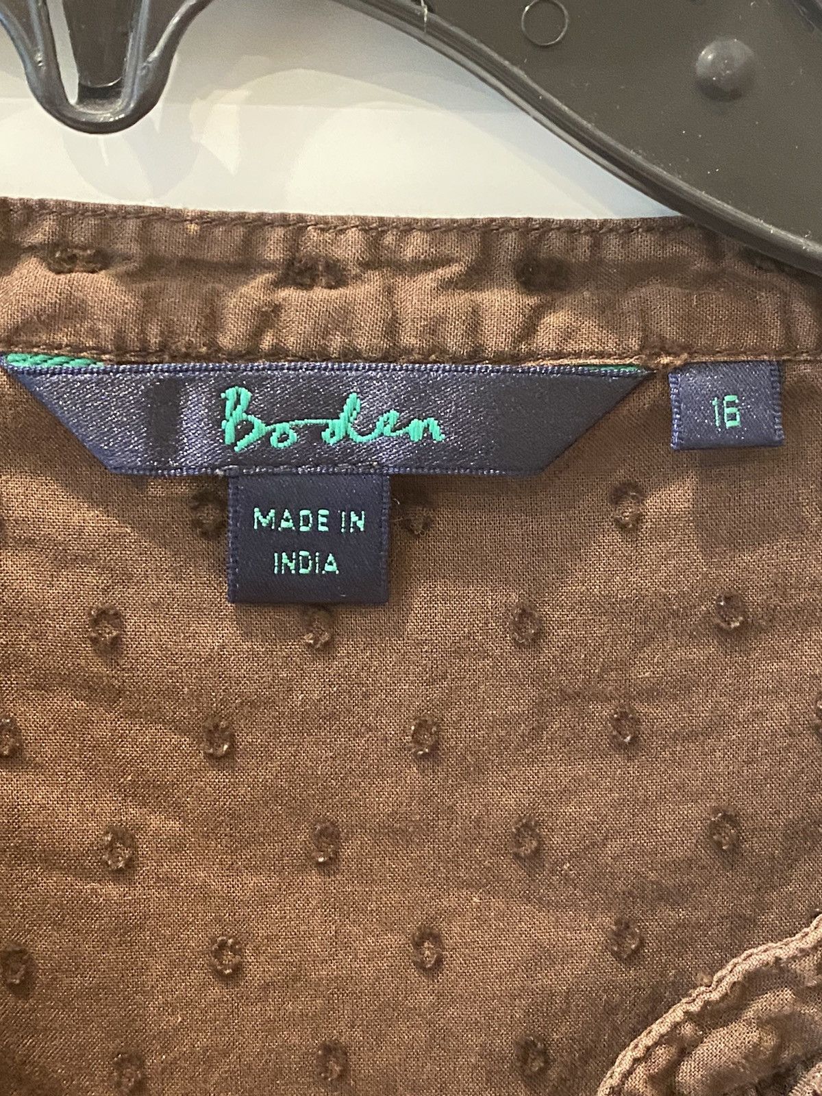 Boden Retro Boden Swiss Dot Ruffle Pleat Popover Button Down Brown Size XL / US 12-14 / IT 48-50 - 6 Thumbnail