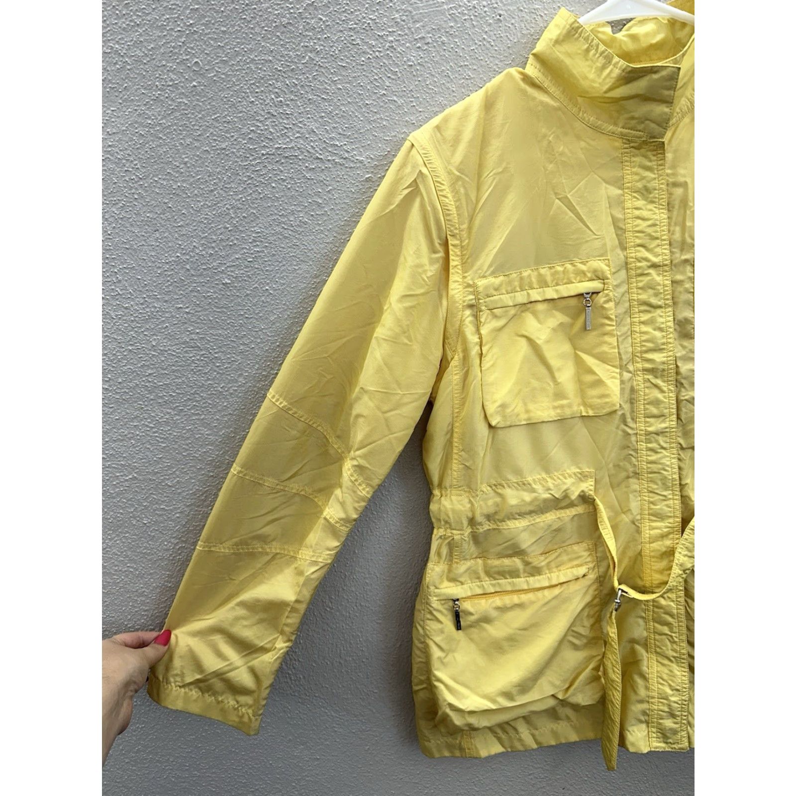 Tommy Hilfiger VINTAGE Tommy Hilfiger Womens Windbreaker Jacket L Yellow Removable Sleeves Zip Up Pockets Full Zip Lightweight Solid Outdoor Size L / US 10 / IT 46 - 2 Thumbnail