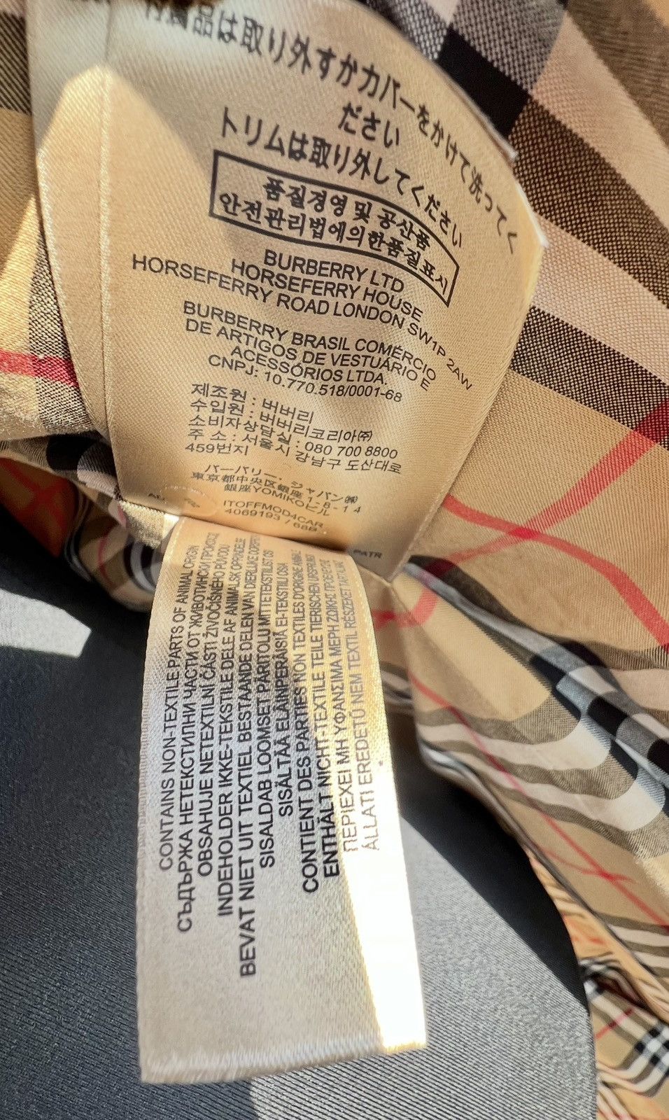 Burberry Burberry Graffiti Print Trench Coat- Size 50 Size US M / EU 48-50 / 2 - 15 Thumbnail