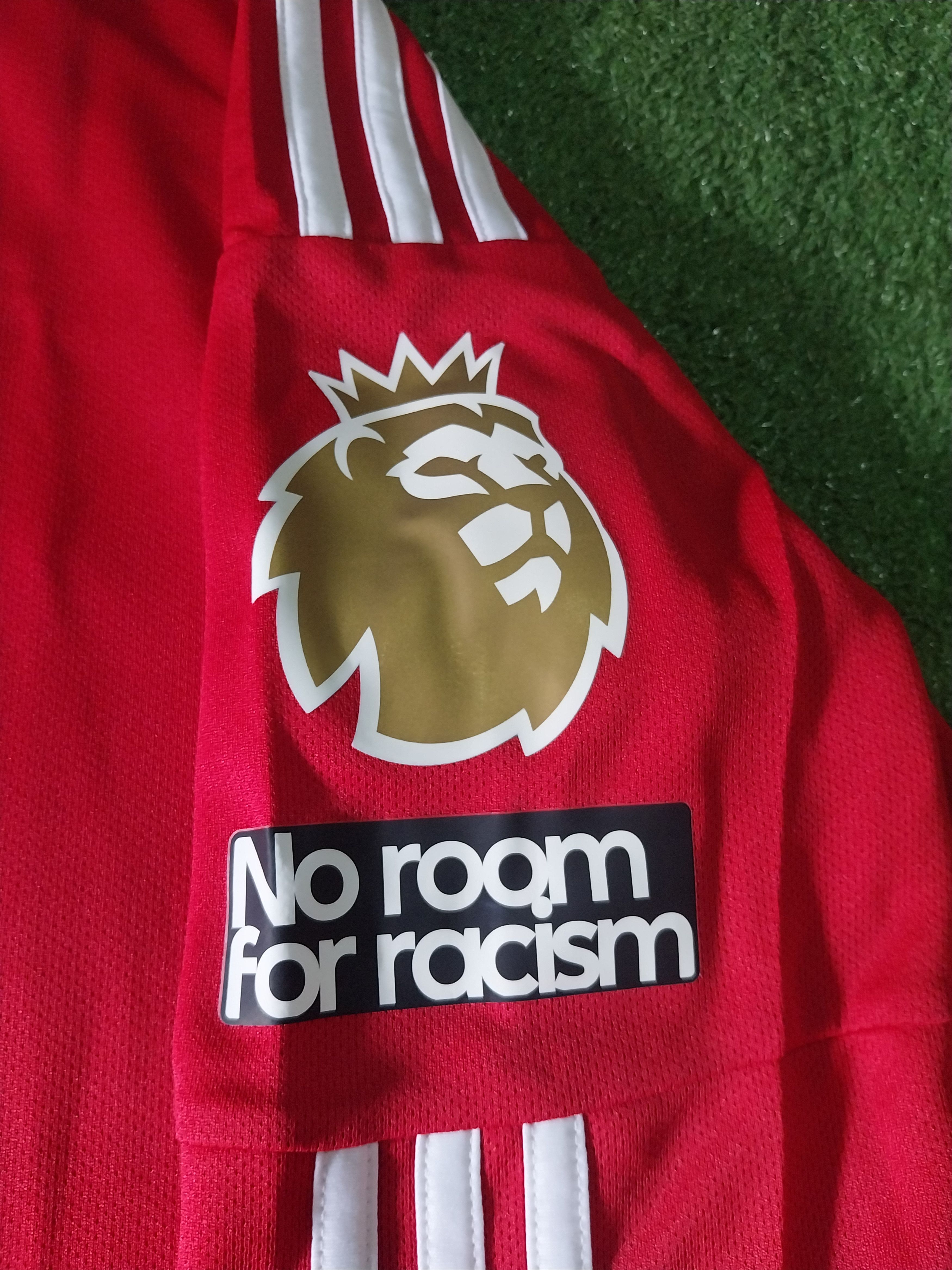 Adidas Liverpool home 2025/2026 mo salah jersey football Size US L / EU 52-54 / 3 - 11 Thumbnail