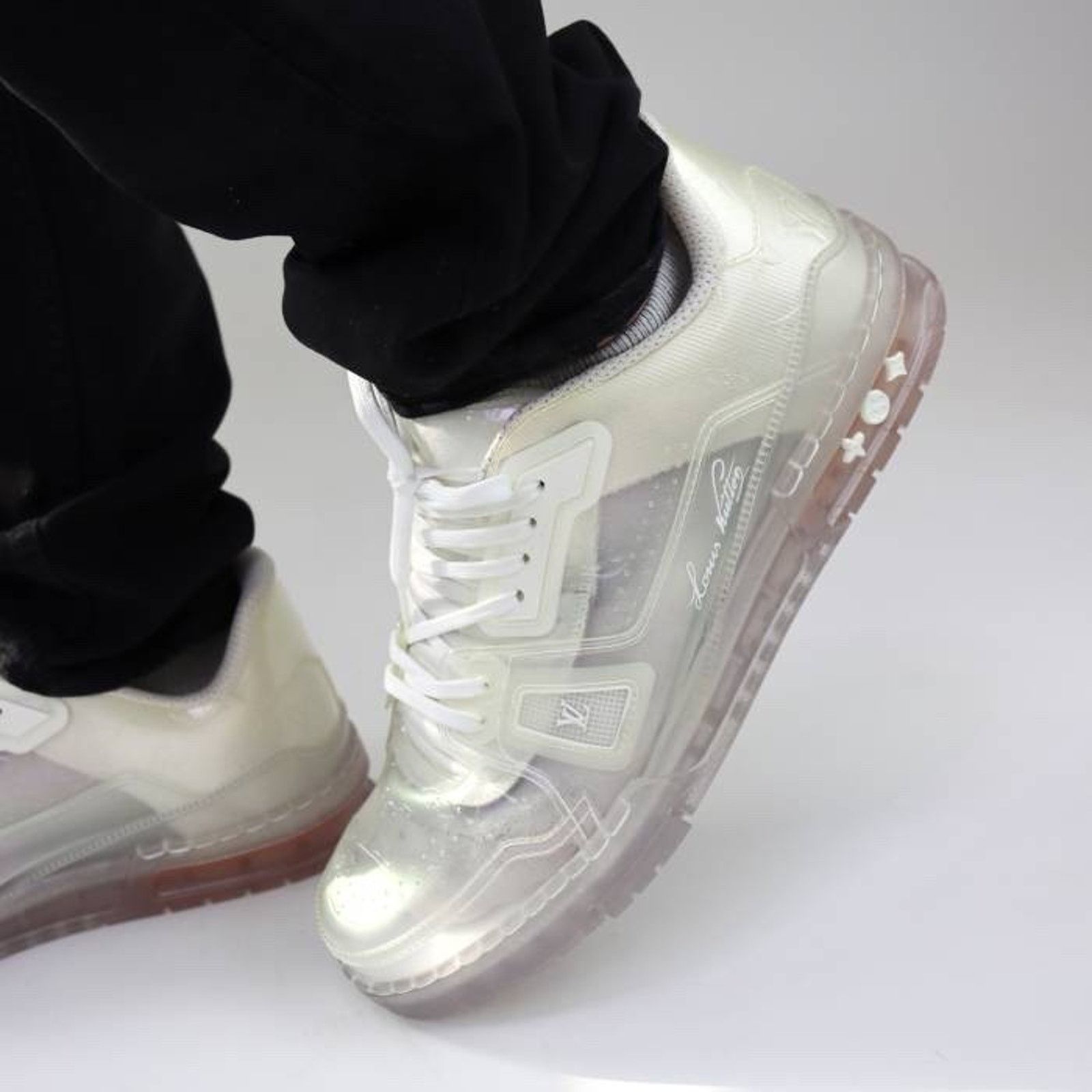 Louis Vuitton Louis Vuitton Transparent Clear PVC Logo Low Top Trainer Size US 9 / EU 42 - 6 Thumbnail