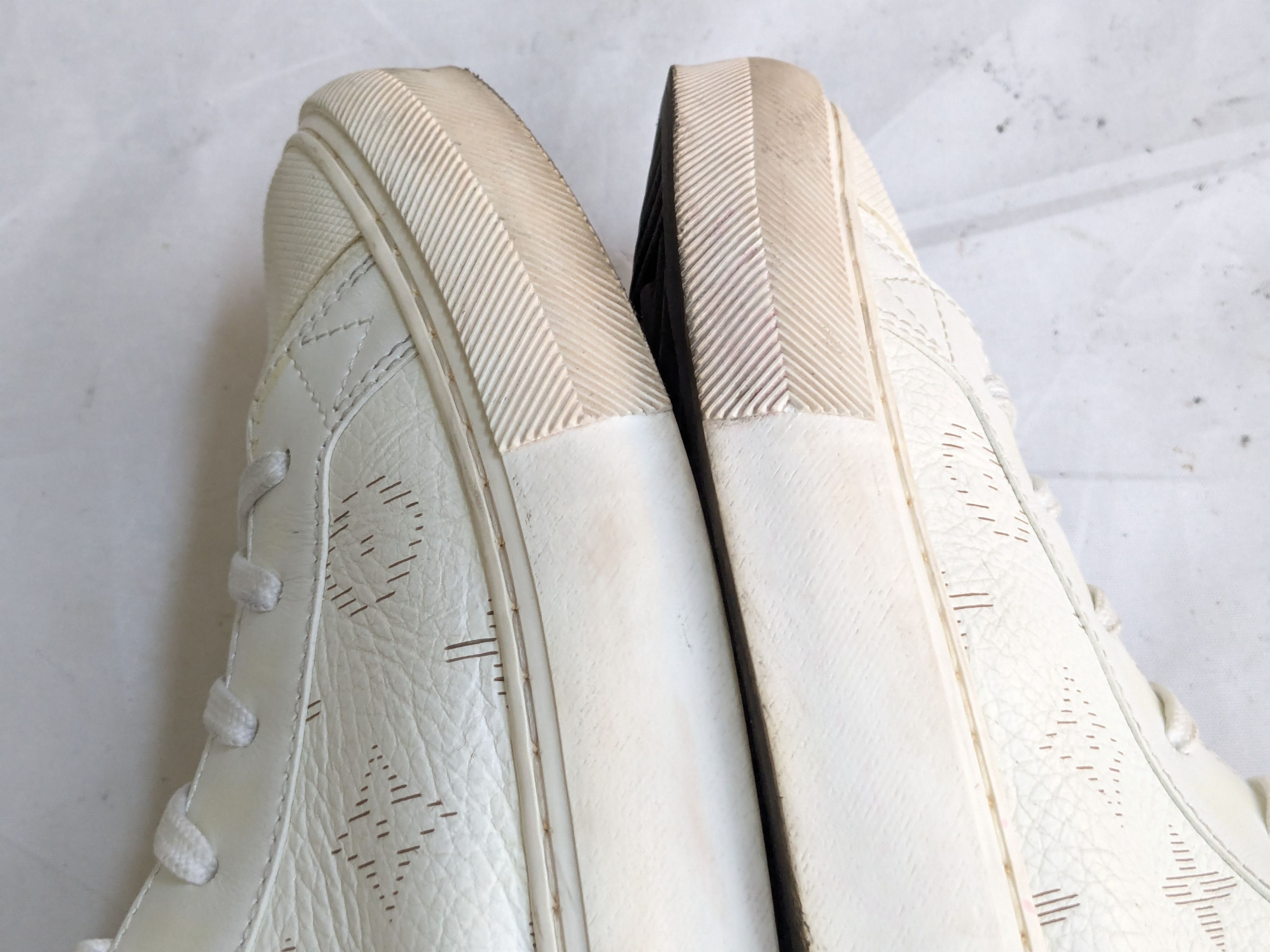Louis Vuitton Louis Vuitton Sneakers White 10 Monogram Logo High Tops Size US 10 / EU 43 - 8 Thumbnail