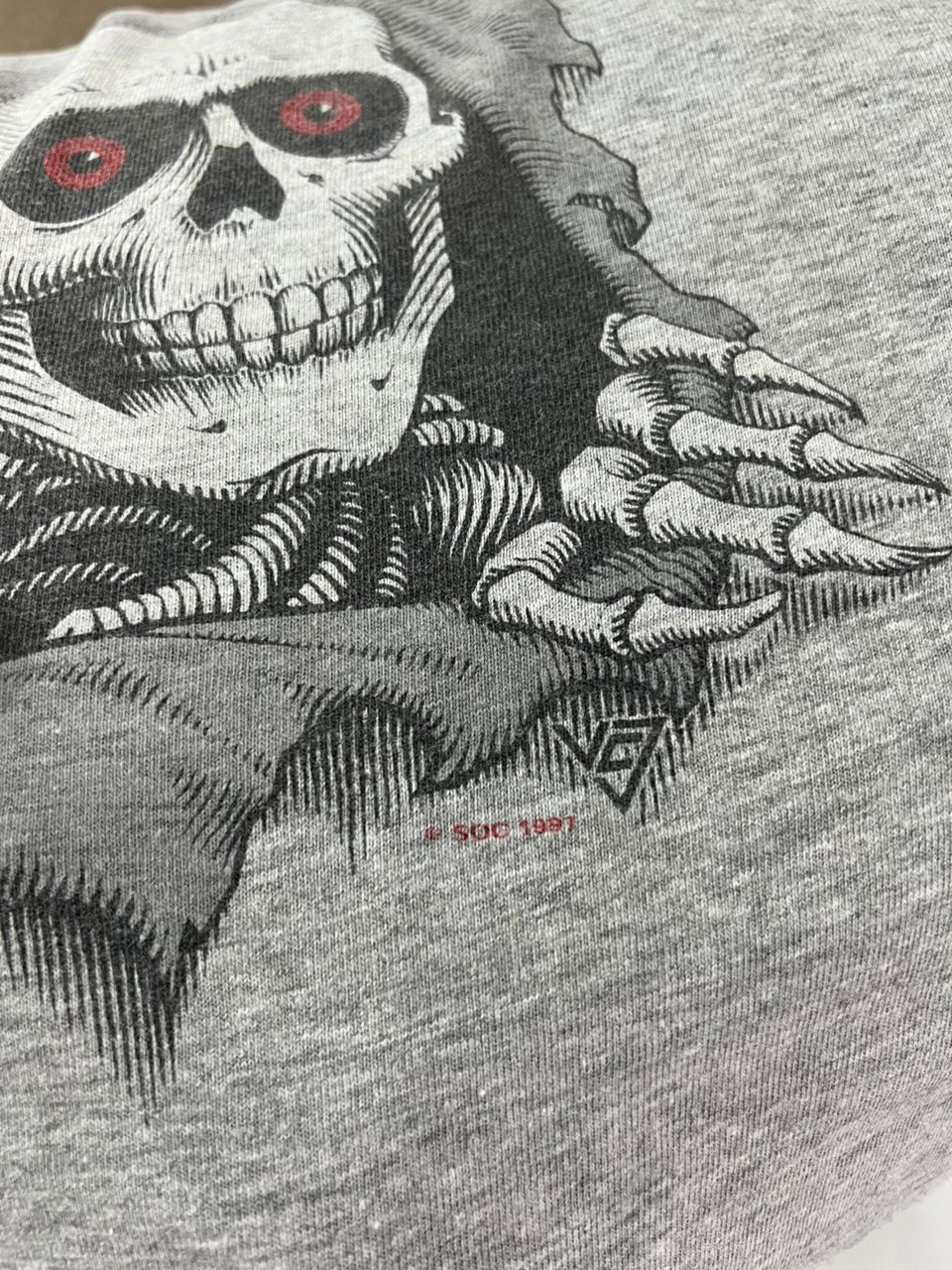 Powell Peralta × Santa Cruz Skateboards Vintage 90sPowell Peralta Bones Ripper Skate Tee Shirt 1997 Size US M / EU 48-50 / 2 - 6 Thumbnail