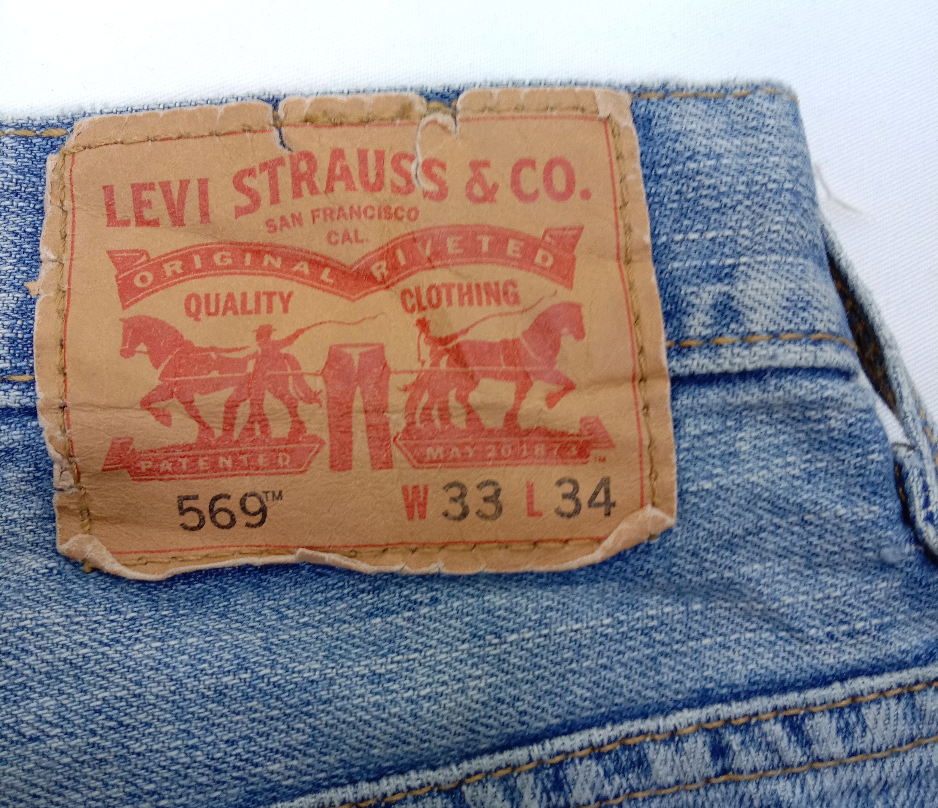 Levi's Vintage Levi's 569 Jeans Light Wash Loose Straight Denim Size US 33 - 14 Thumbnail