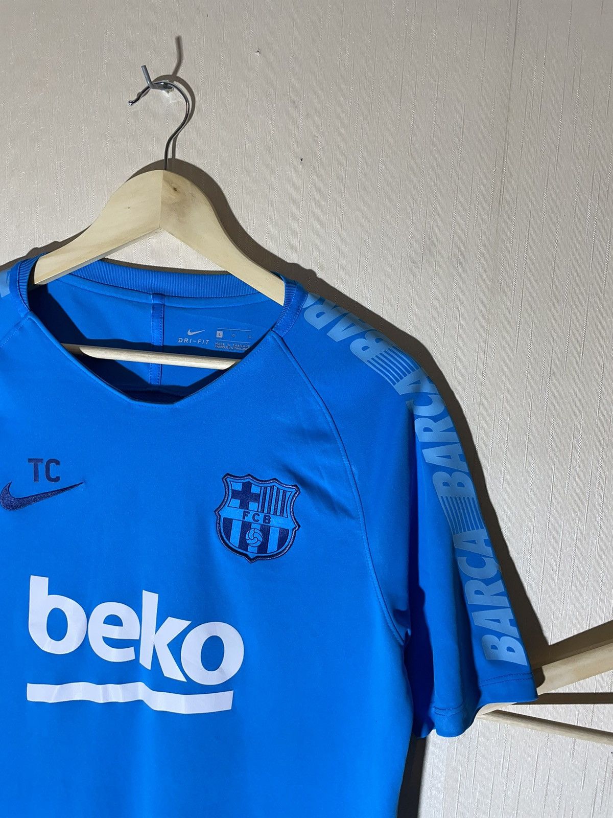 Nike Nike Barcelona soccer jersey Size US L / EU 52-54 / 3 - 2 Thumbnail