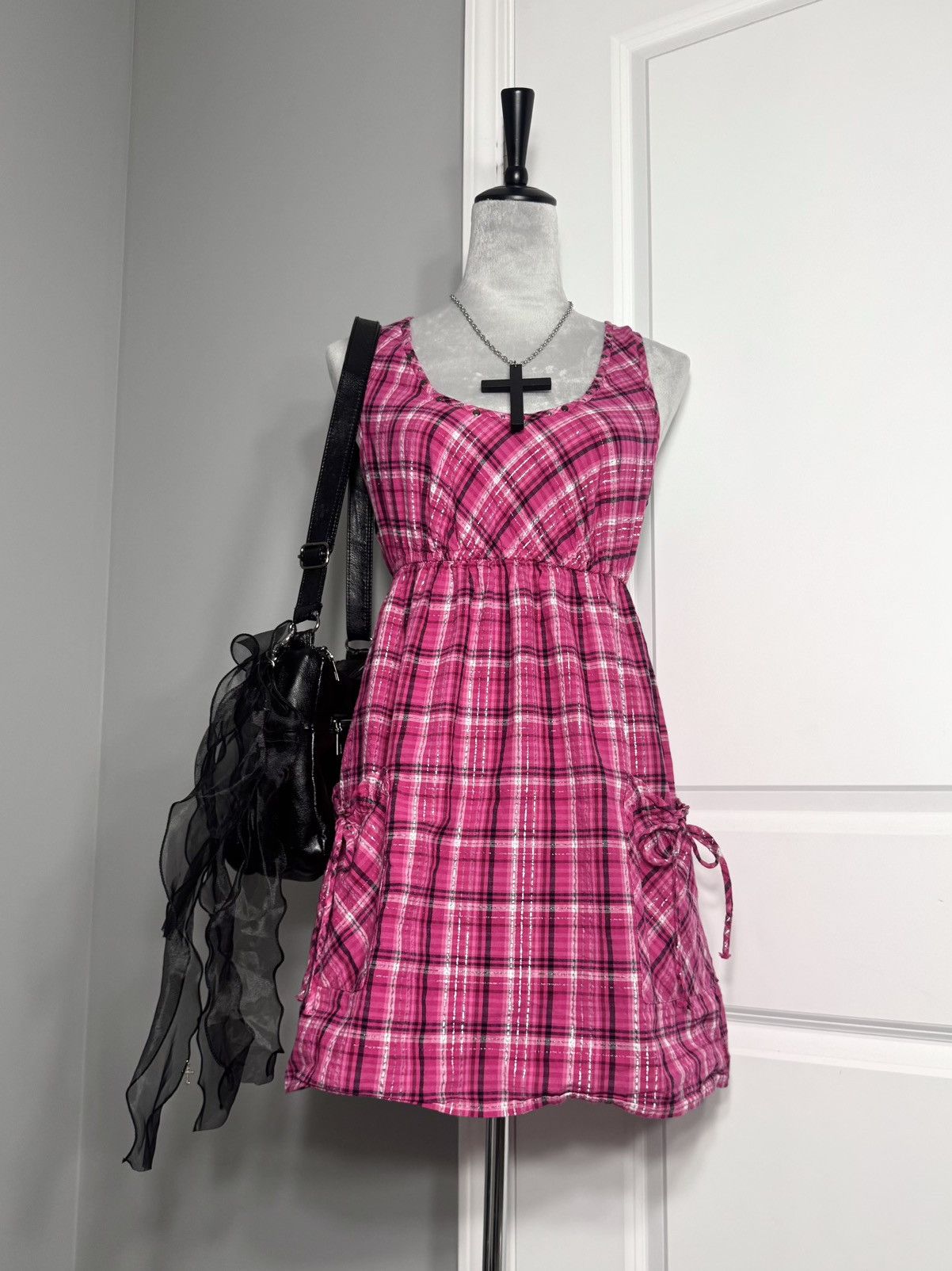 Decree Decree Studded Pink & Black Plaid Dress w/ Crochet Racerback Size M / US 6-8 / IT 42-44 - 7 Thumbnail