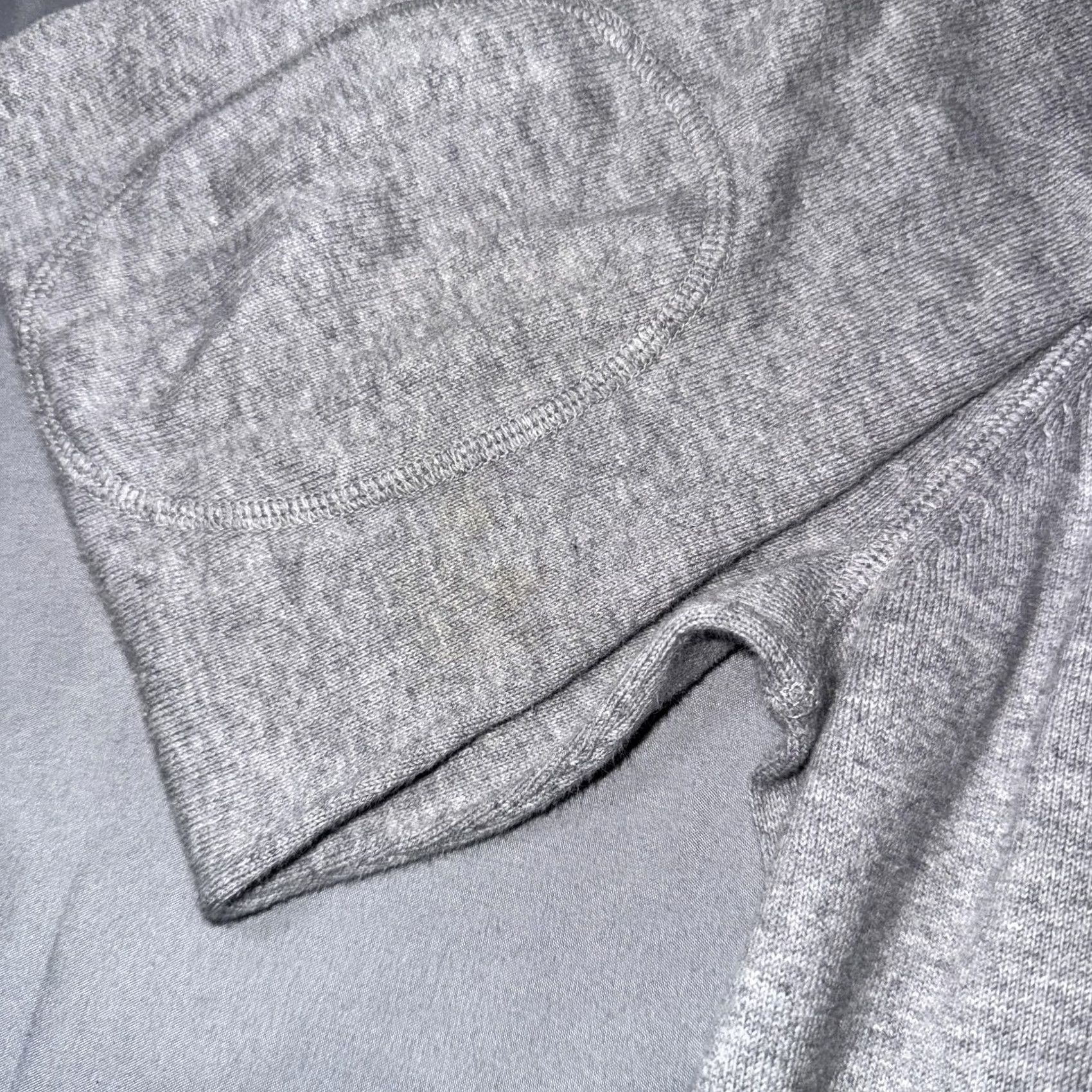 Vince Vince Sweater Mens 2XL Gray 100% Cotton Crewneck Knit Pullover Elbow Patch Long Sleeve Casual Knit Pullover Regular Fit Size US XXL / EU 58 / 5 - 7 Thumbnail