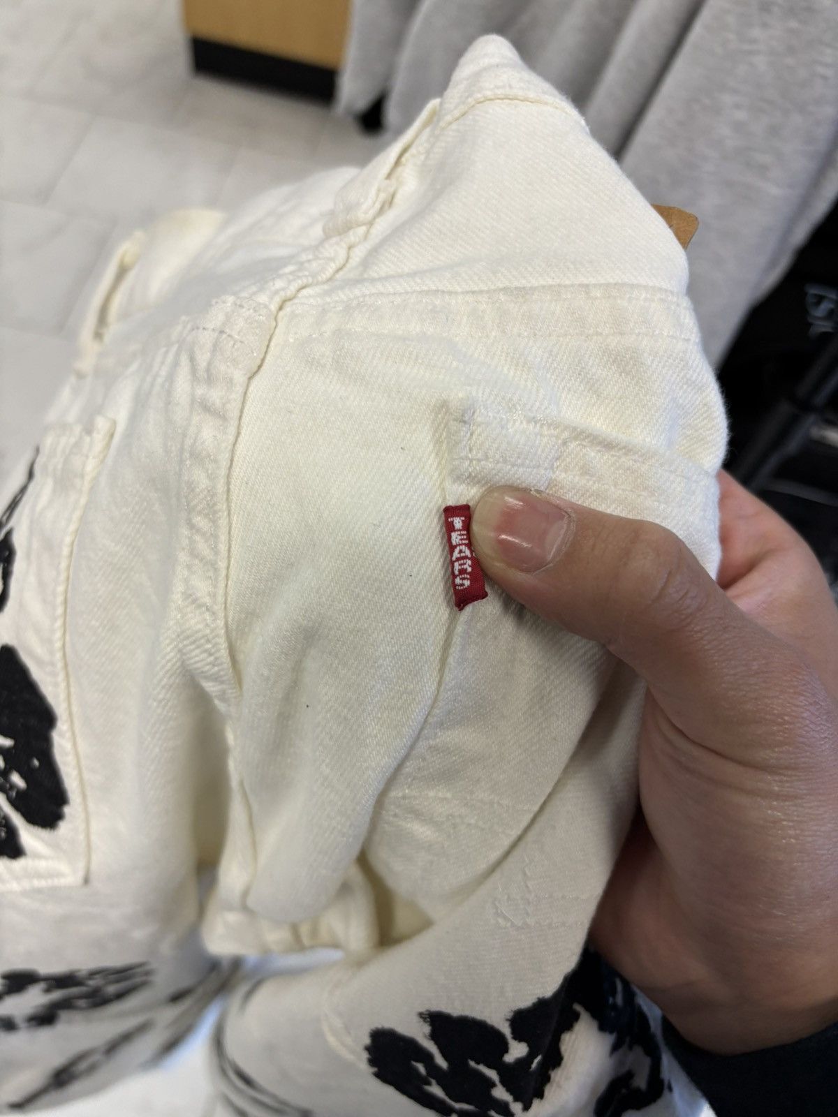 DENIM TEARS Denim tears cotton wreath white jeans Size US 32 / EU 48 - 6 Thumbnail