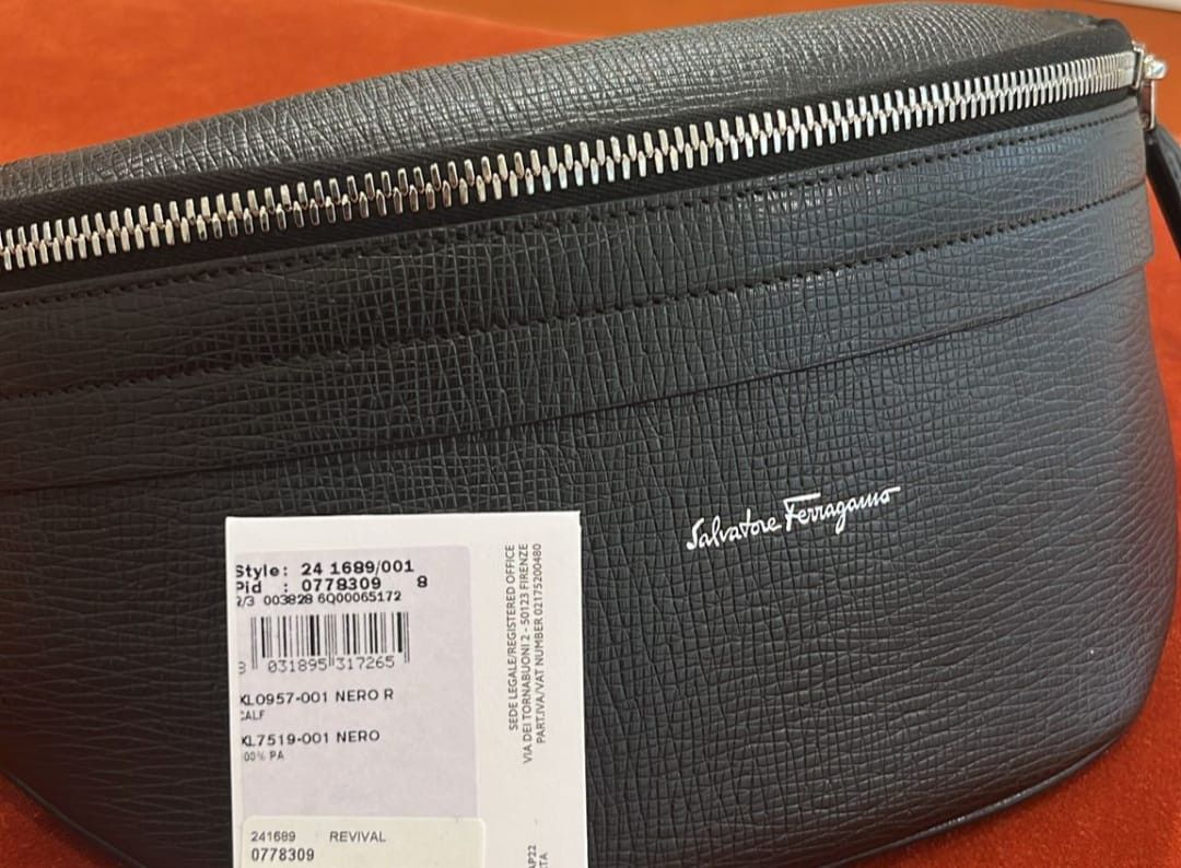 Salvatore Ferragamo o1s1rm0824 Size: OS / Revival Belt Bag in Black Size ONE SIZE - 3 Thumbnail
