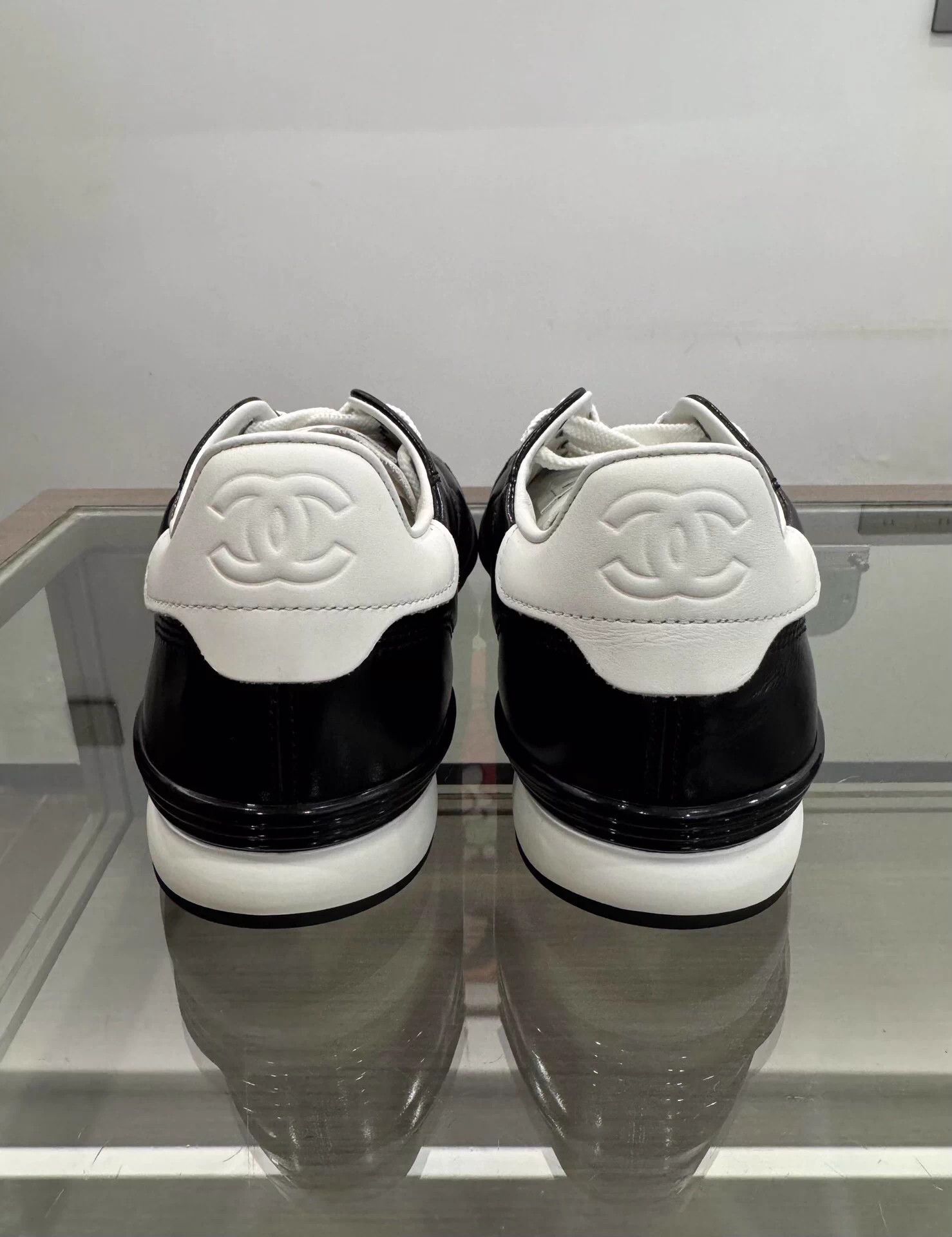 Chanel Chanel Black/White Quilted Embossed Double C Trainer Size US 6 / IT 36 - 5 Thumbnail