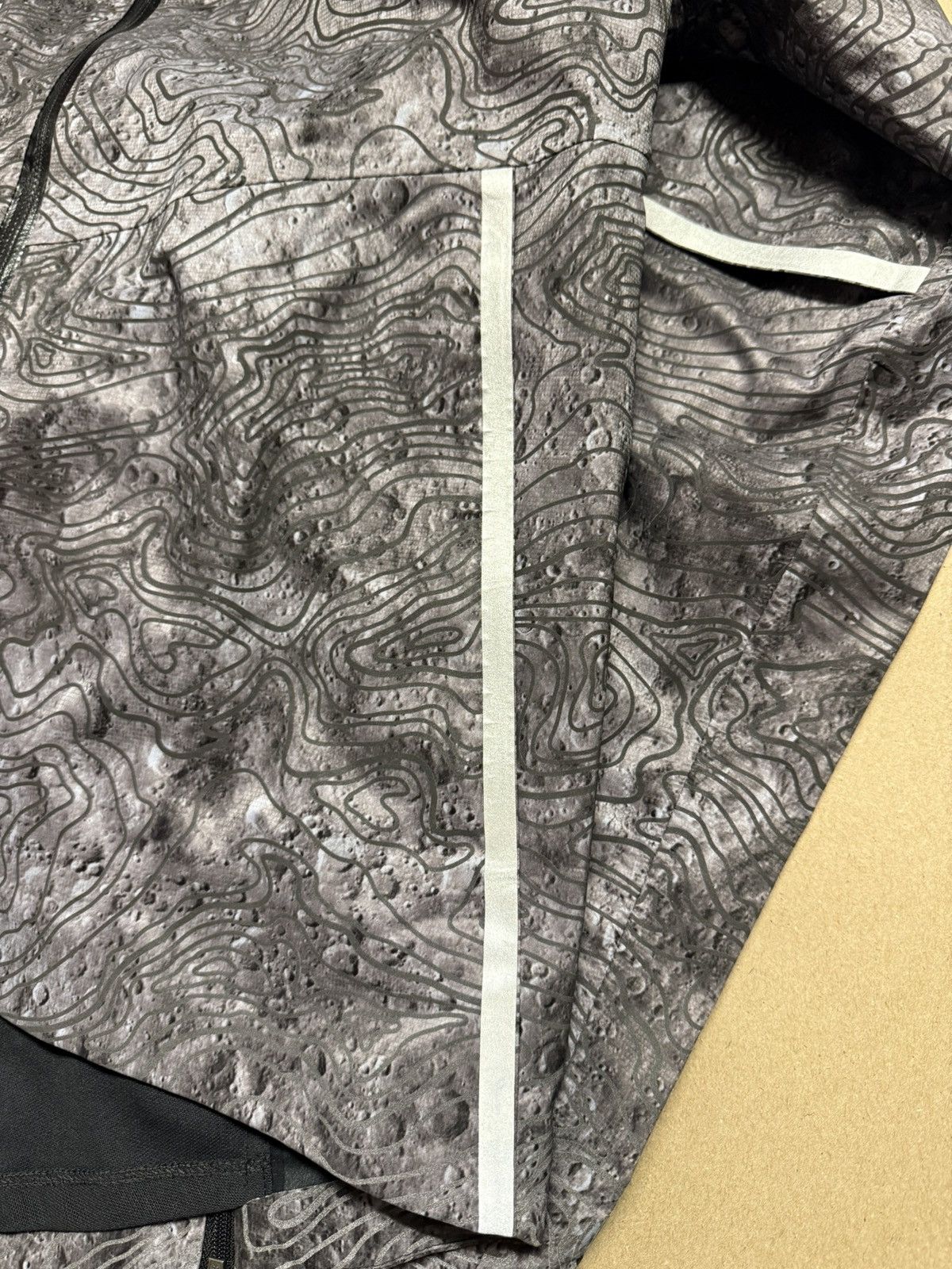 Nike NIKE Large L ZONAL AEROSHIELD ENERGY Men's Running Jacket Size US L / EU 52-54 / 3 - 5 Thumbnail