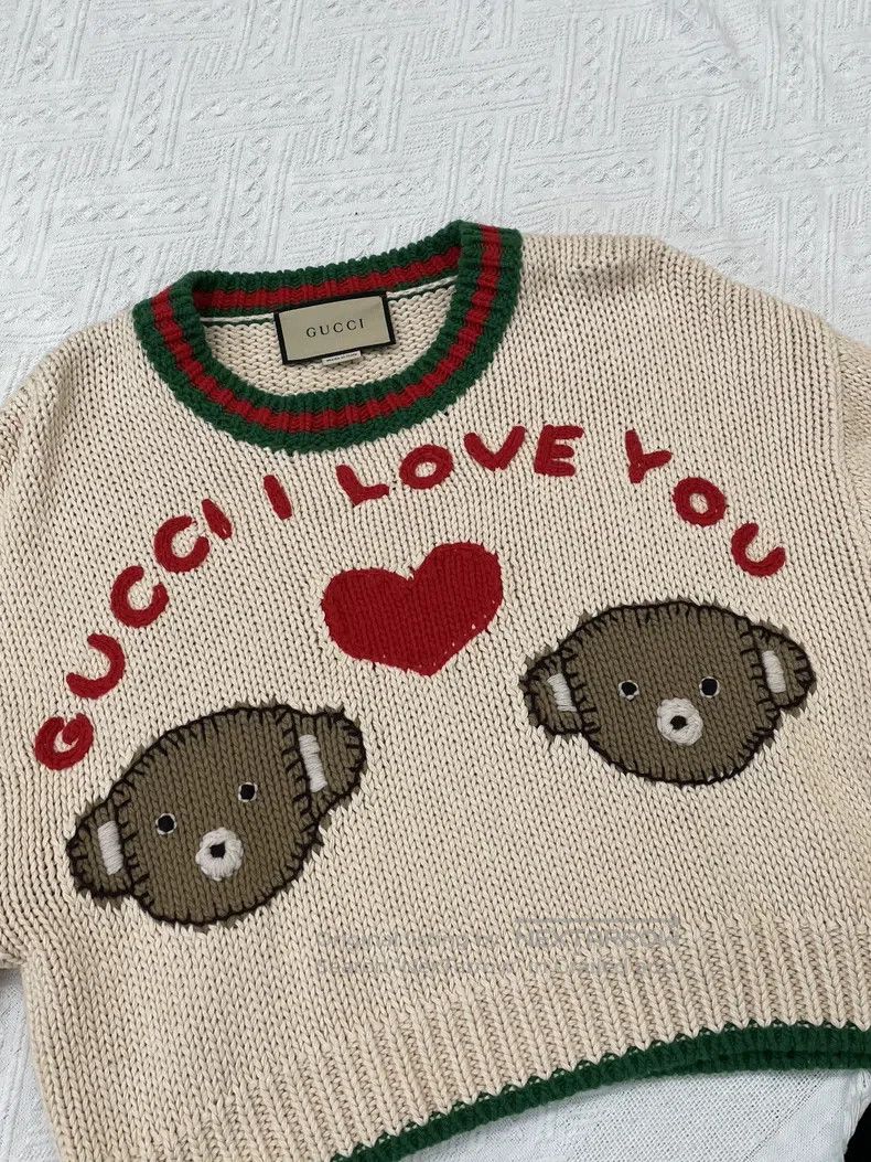 Gucci Gucci Valentine's Day Limited Love Letter Knitted Sweater Size L / US 10 / IT 46 - 2 Thumbnail