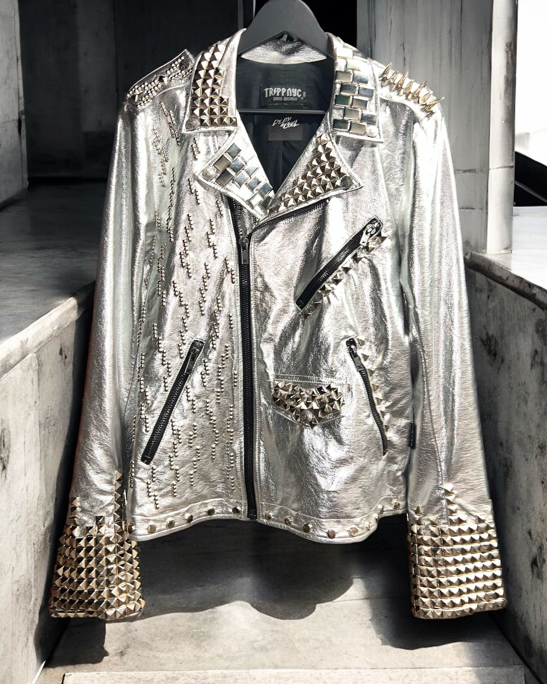 Tripp NYC MON•O•CHROME-ADDICT Size US L / EU 52-54 / 3 - 1 Thumbnail