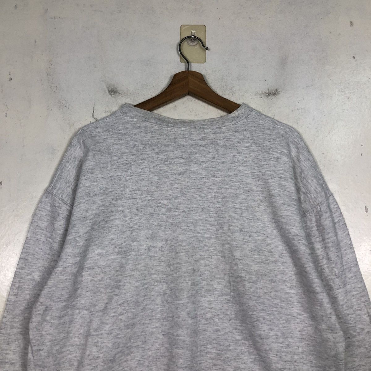 Vintage 📌Vintage Sweatshirt Crewneck Champion Big Logo Size US M / EU 48-50 / 2 - 11 Thumbnail