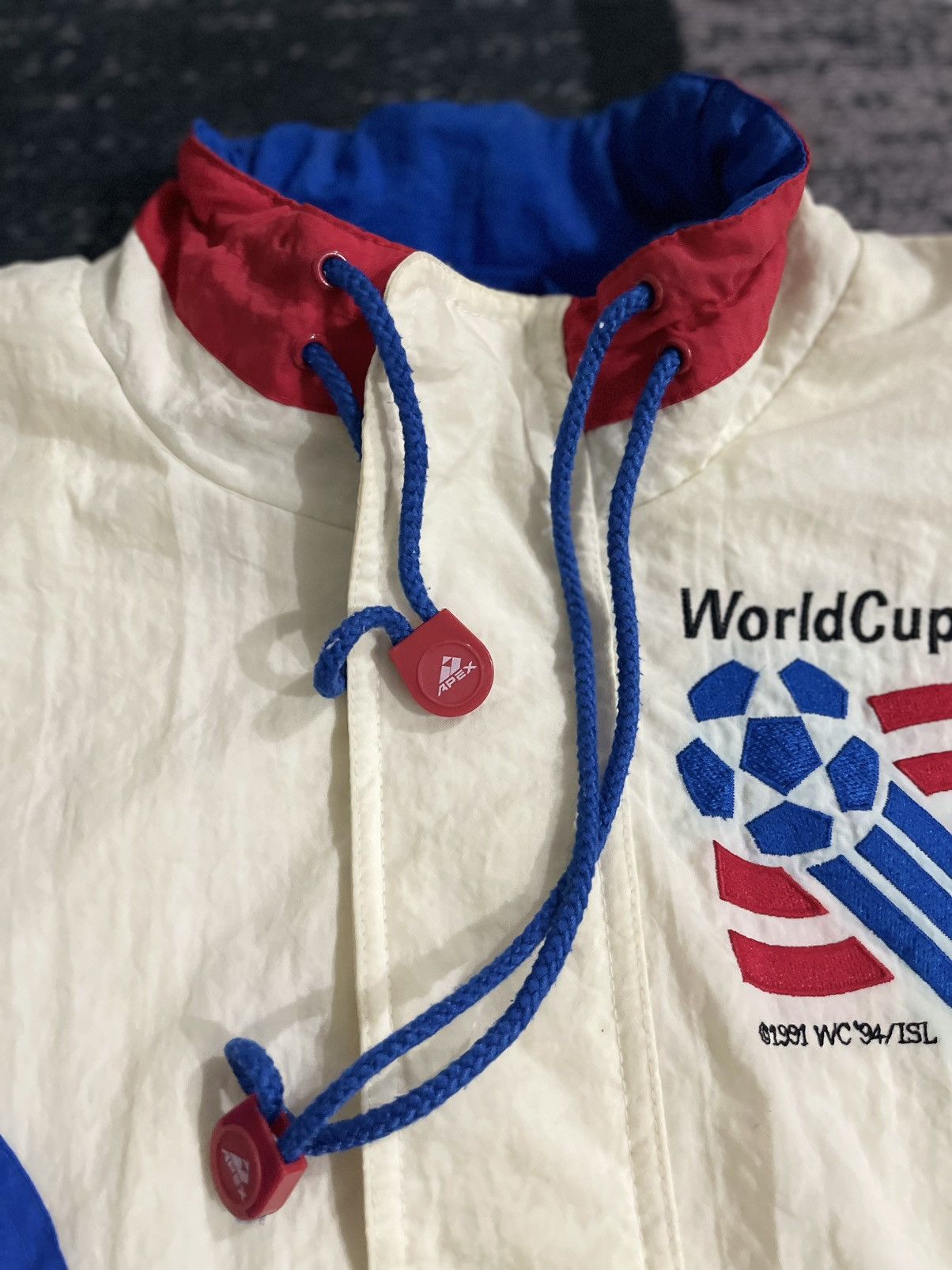 Vintage Vintage Apex One World Cup USA 1994 Football Jacket Size US L / EU 52-54 / 3 - 7 Thumbnail