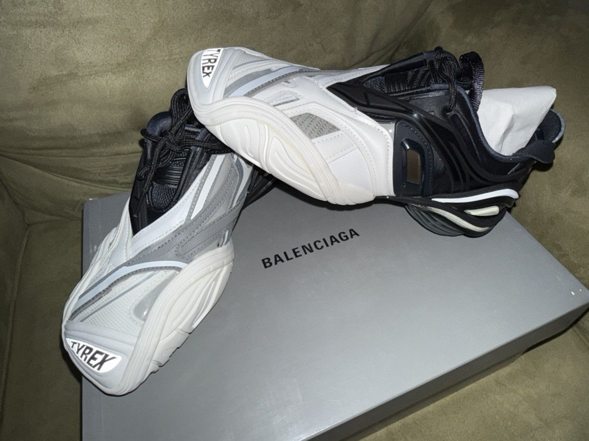 Balenciaga Balenciaga Tyrex Unisex Shoes, OG Box w/ dust & tote bag NEW Size US 7 / IT 37 - 8 Thumbnail