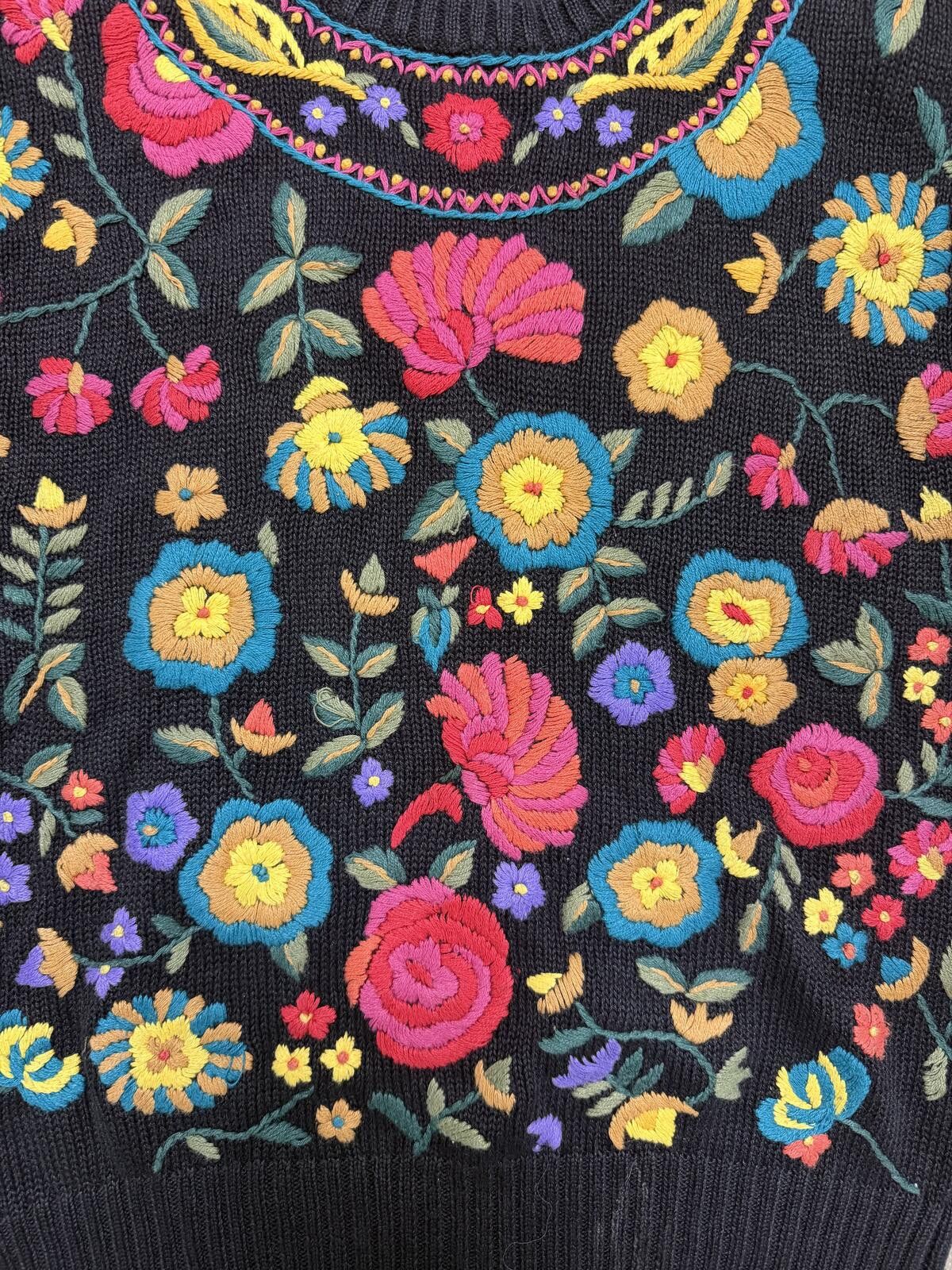Other Vintage 90s Essence Black Knit Floral Embroidered Sweater Size S / US 4 / IT 40 - 5 Thumbnail