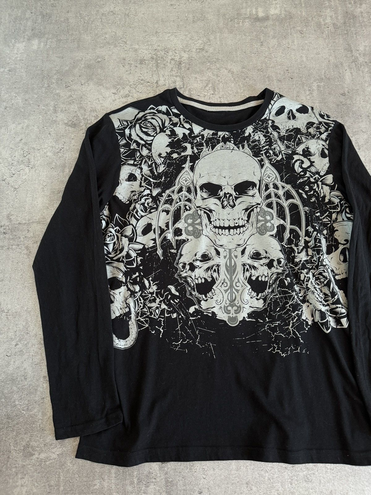 Affliction × Japanese Brand × Vintage Affliction Vintage Longsleeve Skulls Black Boxy Y2K Goth Size US M / EU 48-50 / 2 - 2 Thumbnail
