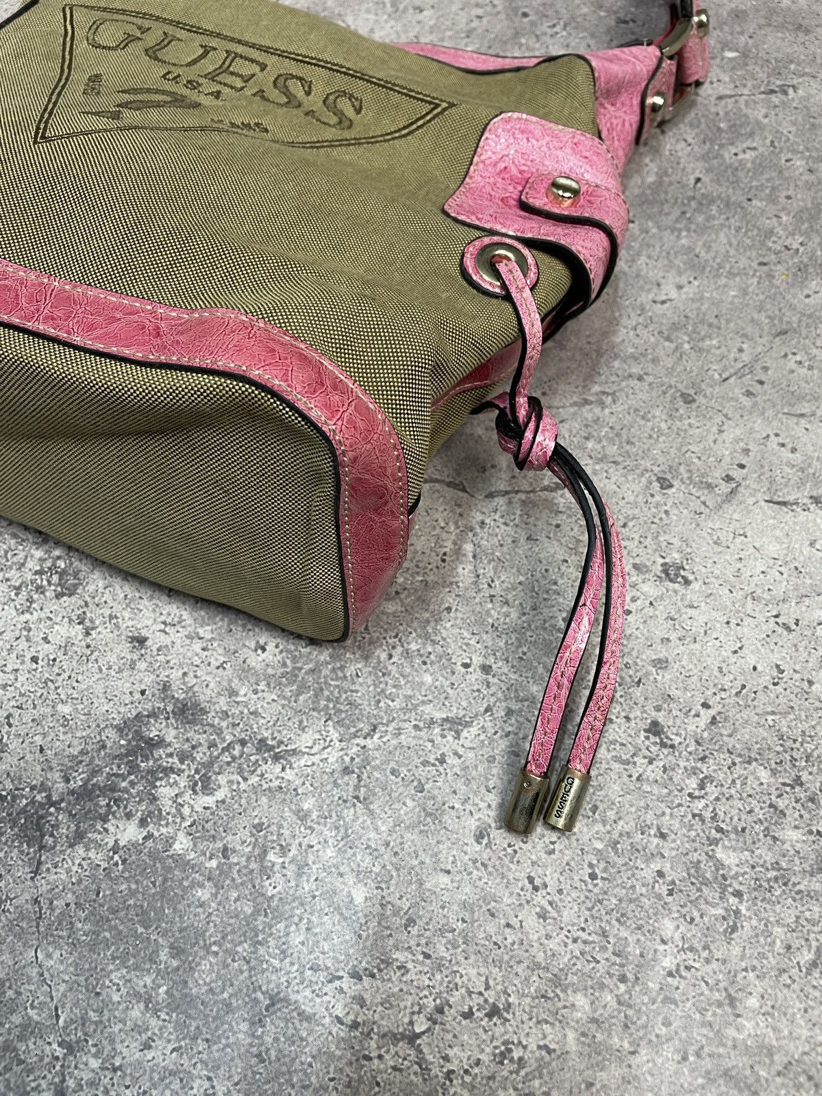 Guess Vintage 00s Guess Baguette Avantgarde Shoulder Bag Hobo Size ONE SIZE - 12 Thumbnail