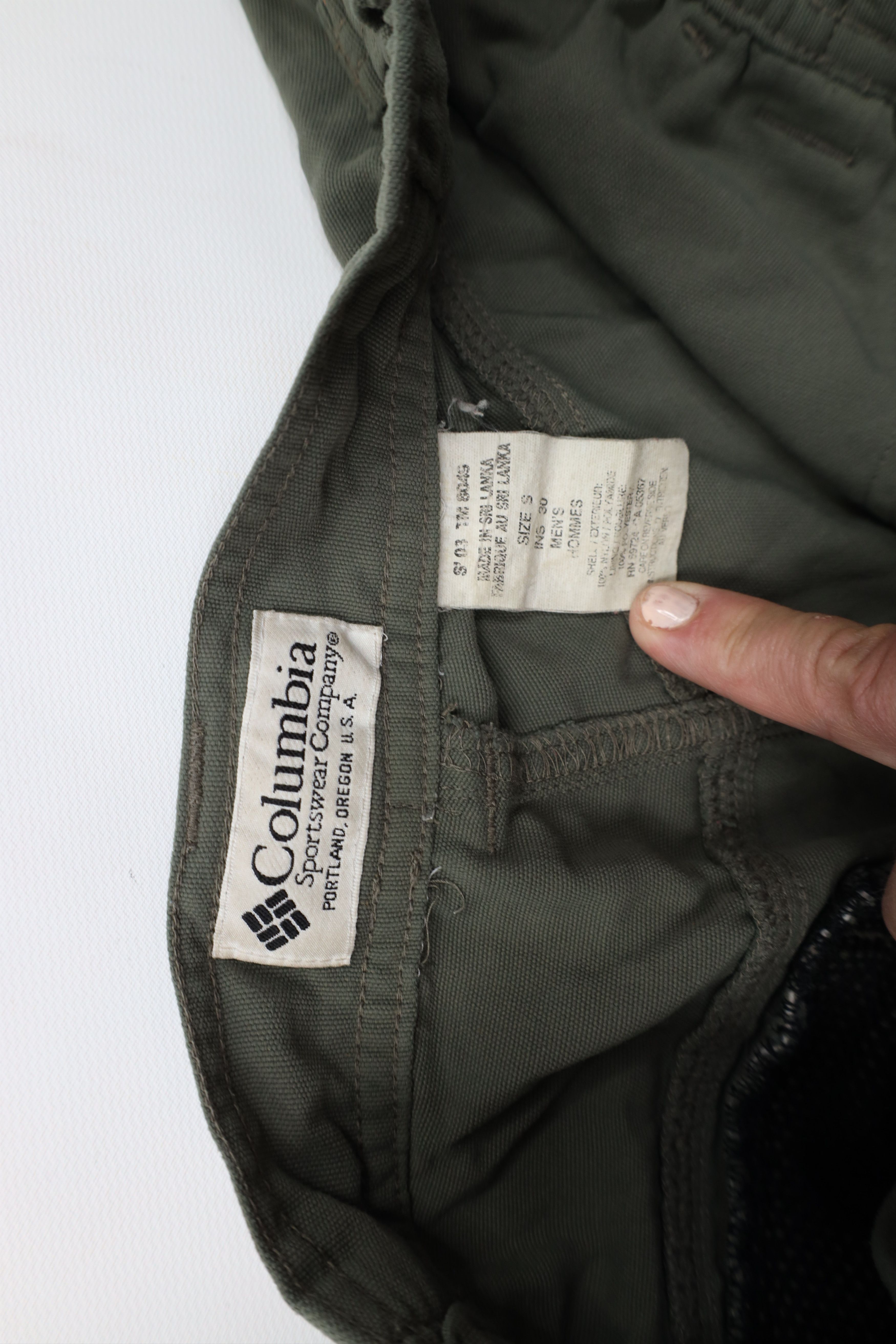 Columbia × Vintage Vintage Columbia Hiking Convertible Cargo Pants Shorts Size US 32 / EU 48 - 11 Thumbnail