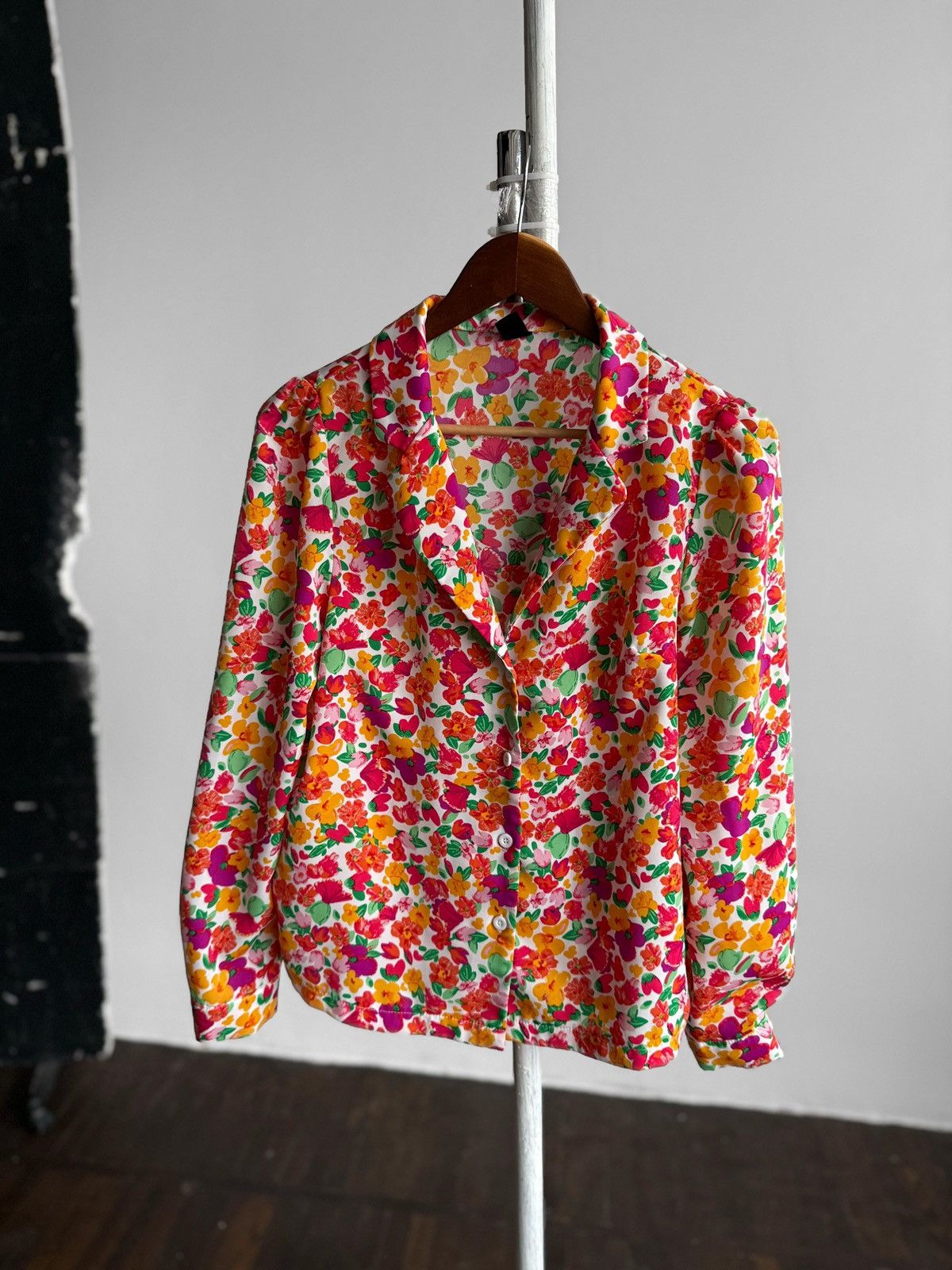 Shein Shein Floral Blouse Multicolor Button Front Long Sleeve Size M / US 6-8 / IT 42-44 - 3 Thumbnail