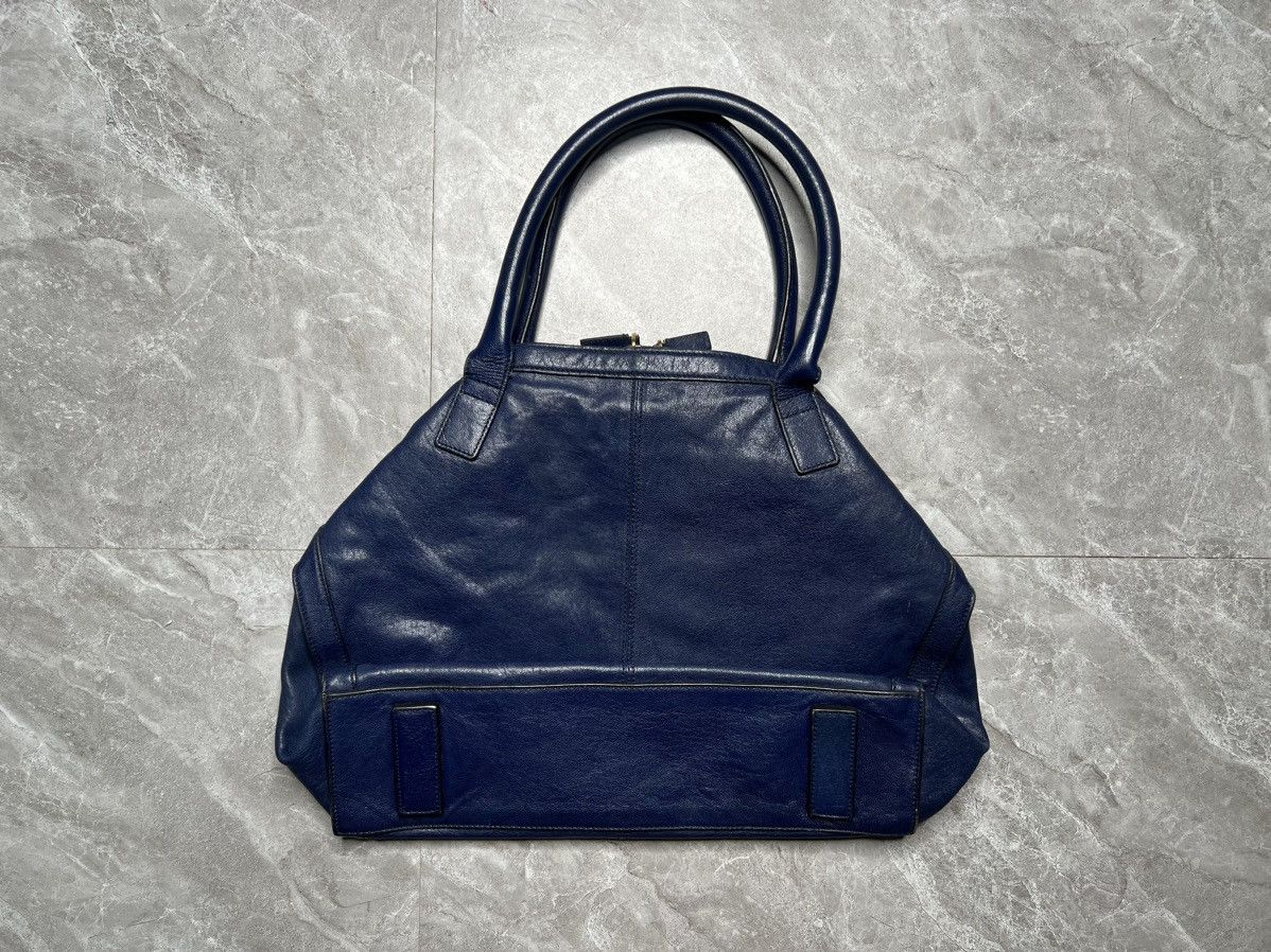 Alexander McQueen Iconic Alexander Mcqueen Navy Leather De Manta Bag Size ONE SIZE - 2 Thumbnail