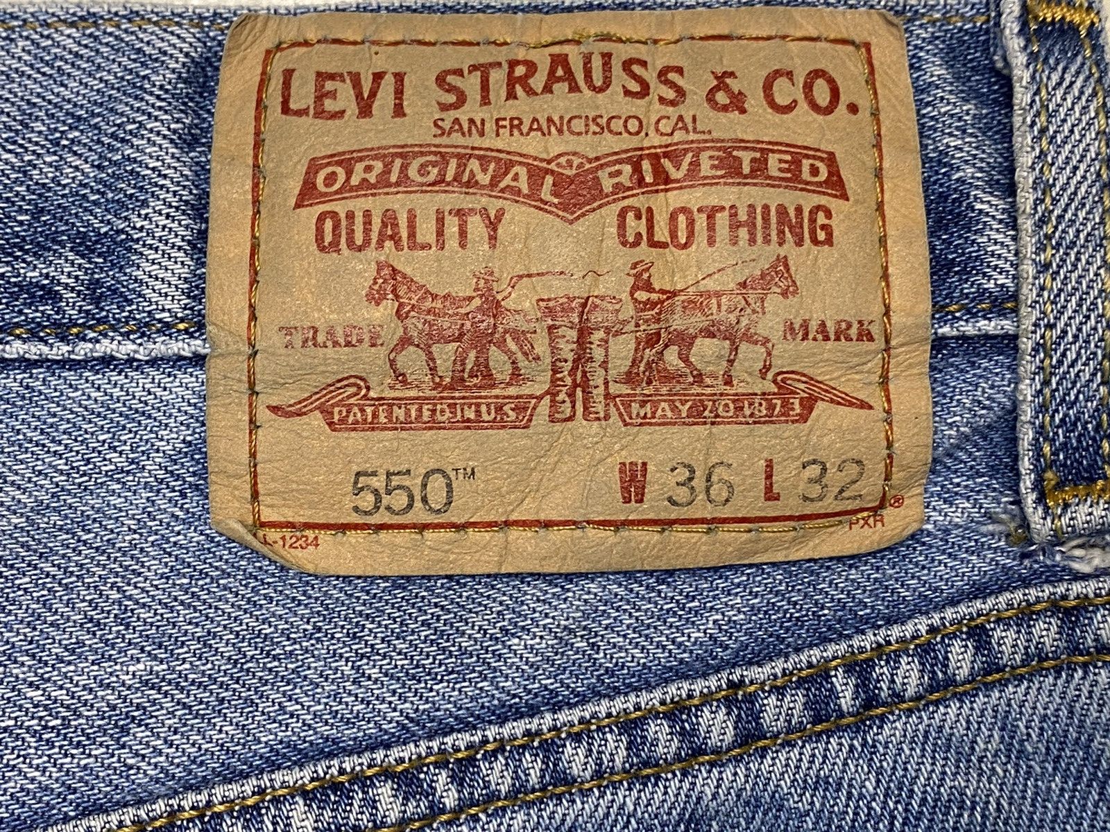 Levi's × Vintage Levi’s 550 Size 36" / US 14 / IT 50 - 20 Thumbnail